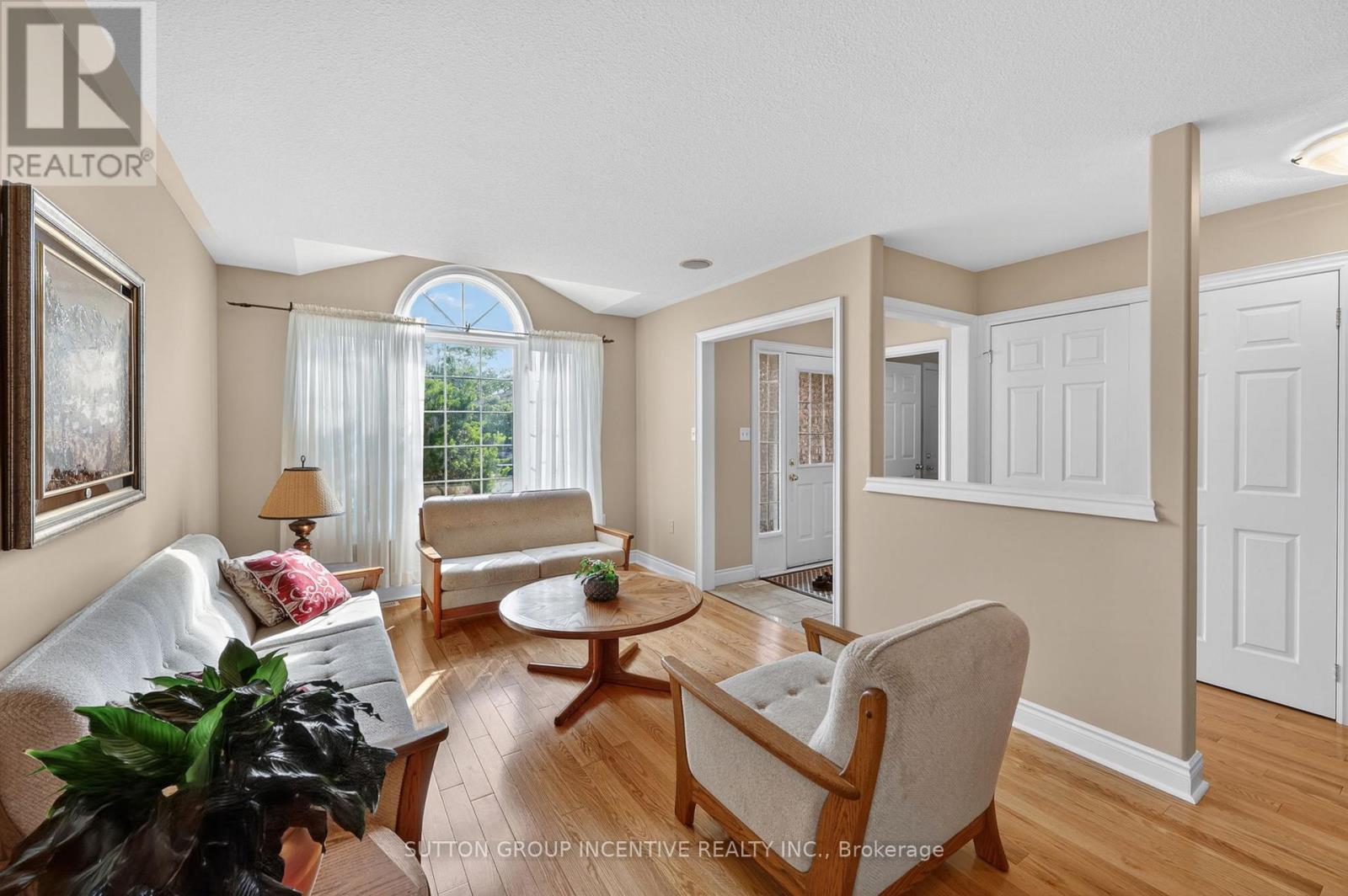 101 Lion's Gate Boulevard, Barrie, Ontario  L4M 7E5 - Photo 4 - S13688236