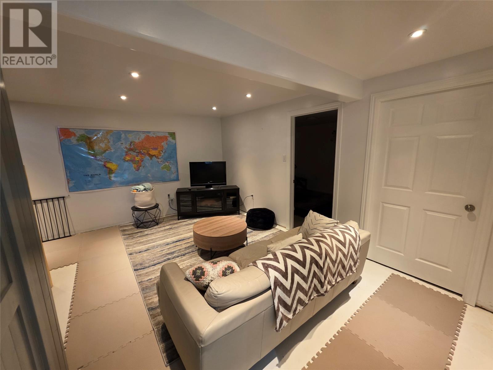 501 Bartlett Drive, Labrador City — photo 13