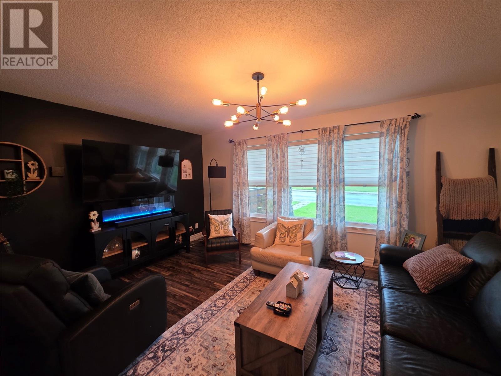 501 Bartlett Drive, Labrador City — photo 4