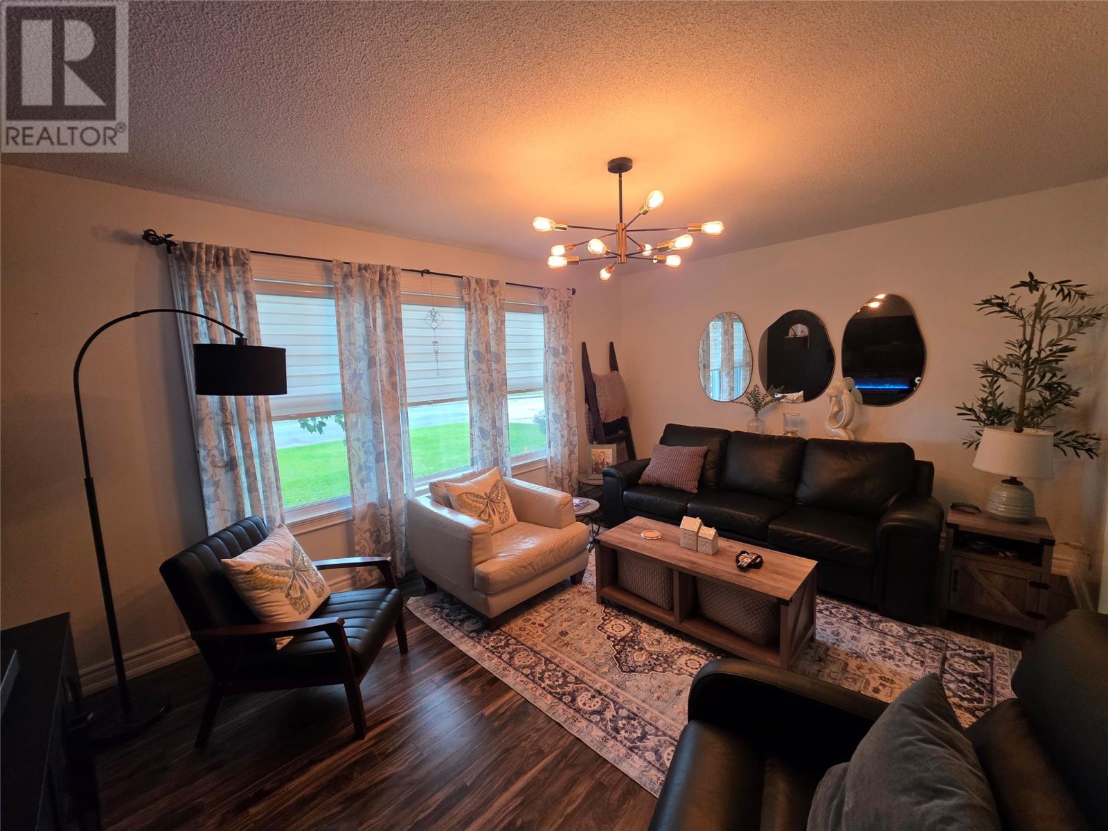 501 Bartlett Drive, Labrador City — photo 5