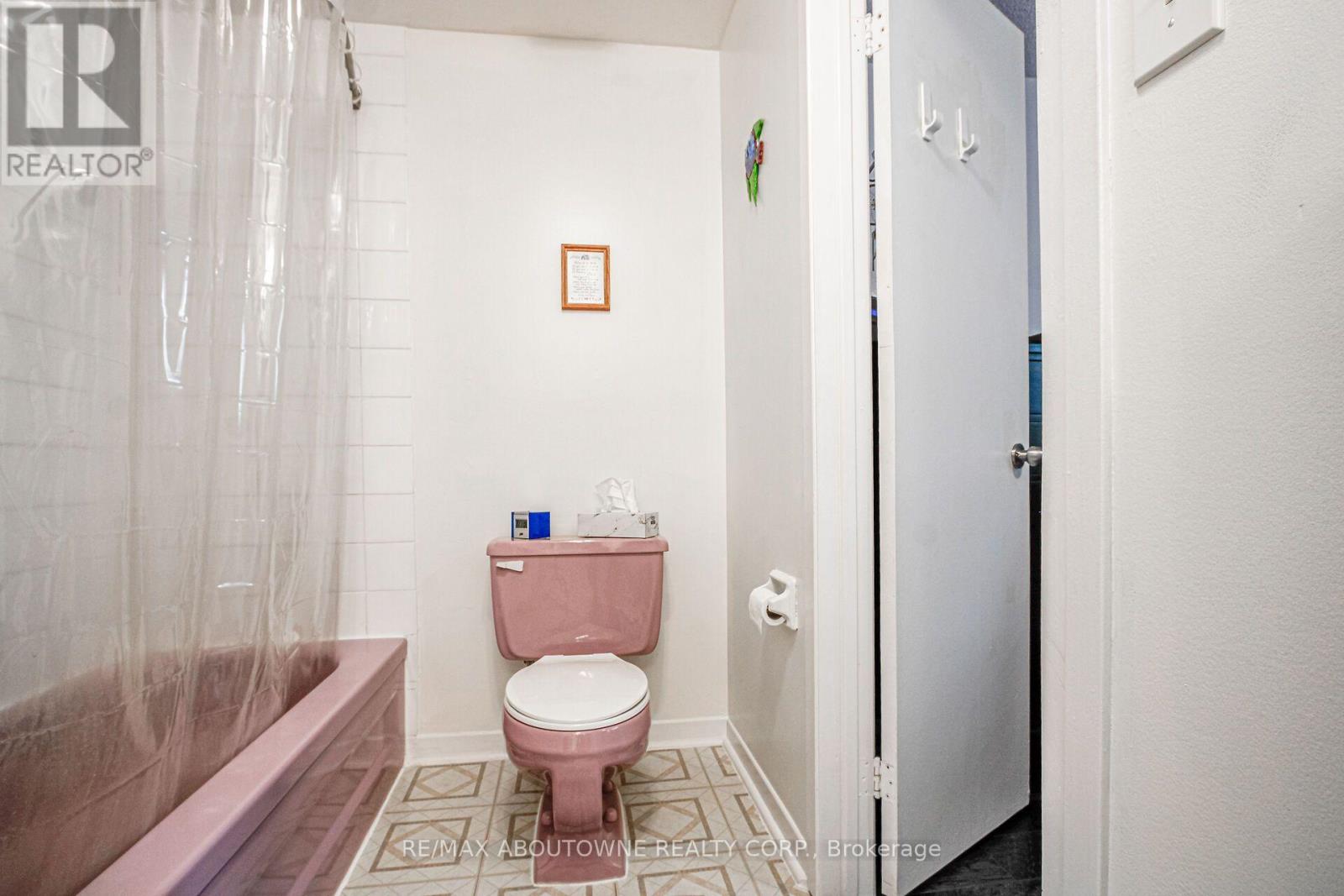 50 - 2440 Bromsgrove Road, Mississauga, Ontario  L5J 4J7 - Photo 27 - W13688030