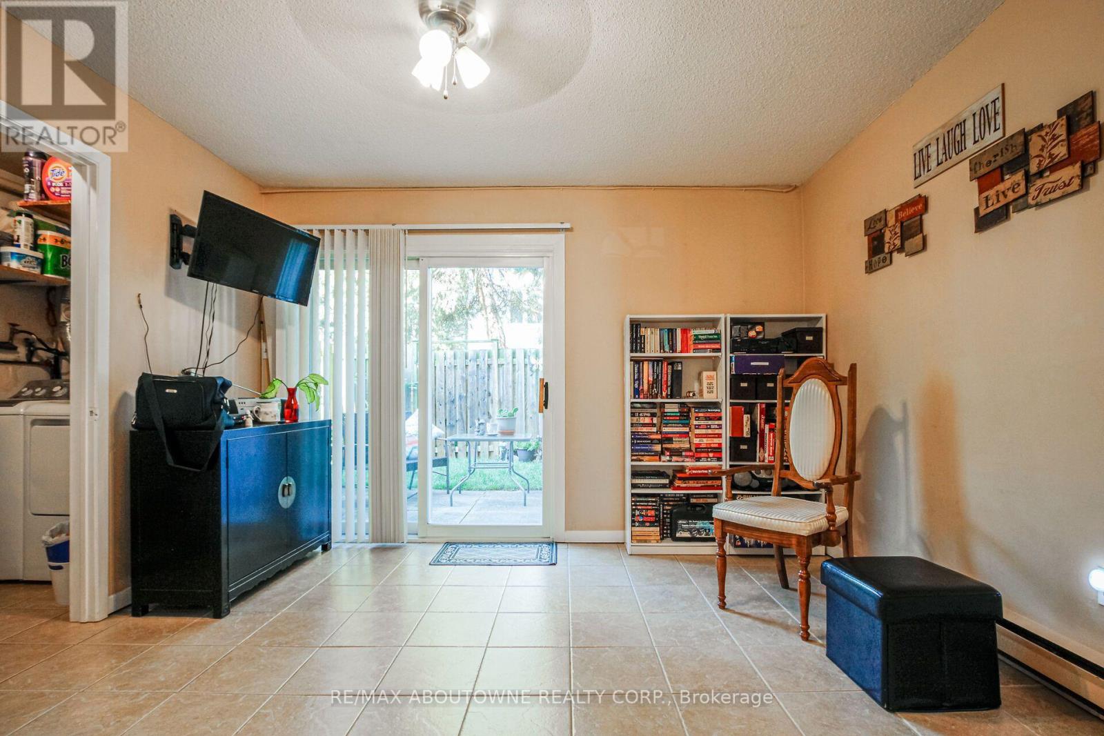 50 - 2440 Bromsgrove Road, Mississauga, Ontario  L5J 4J7 - Photo 5 - W13688030