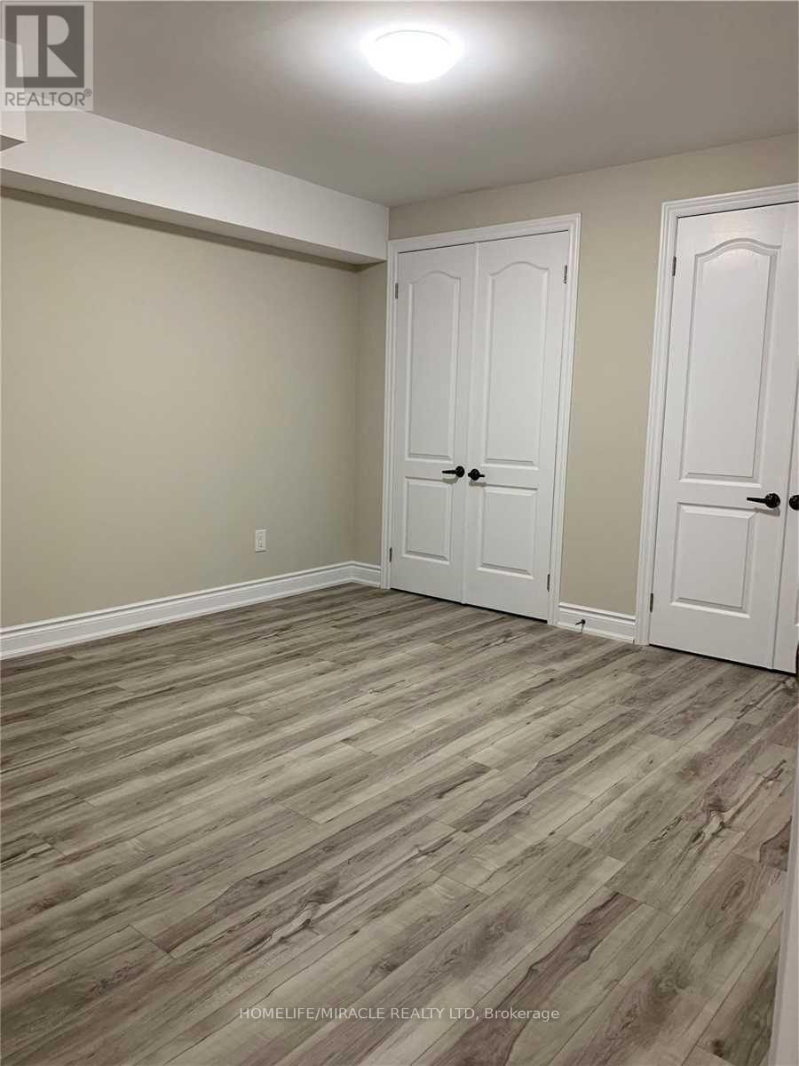 210 Bellchase Trail, Brampton, Ontario  L6P 3V2 - Photo 6 - W13688034
