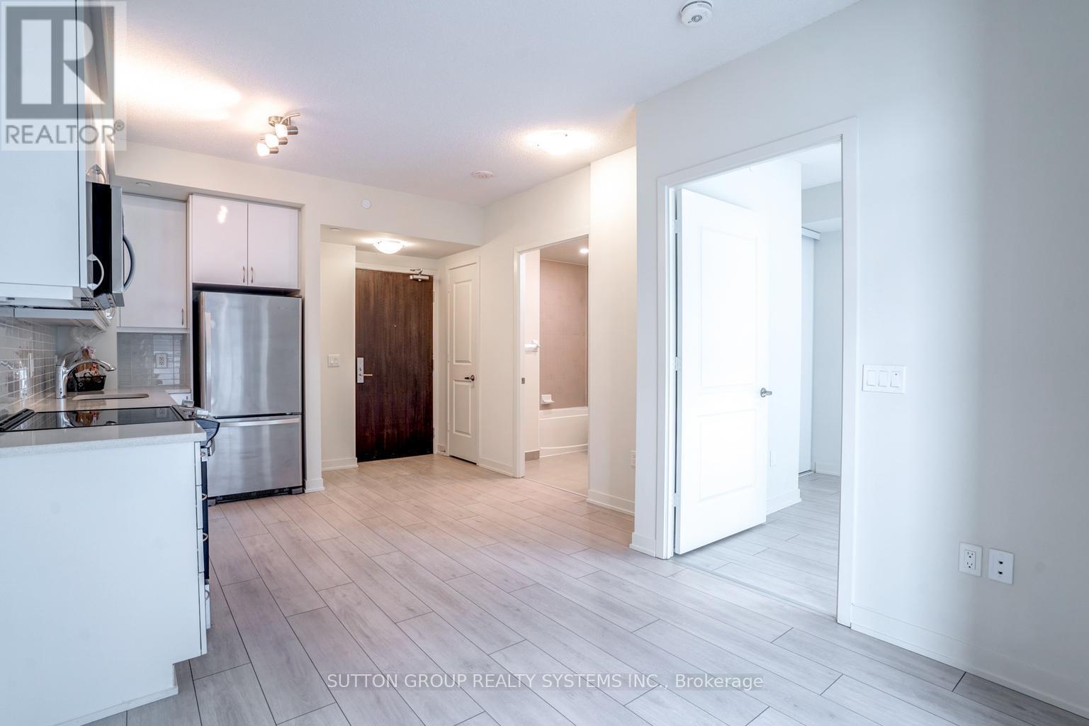 609 - 38 Annie Craig Drive, Toronto, Ontario  M8V 0G9 - Photo 2 - W13688056