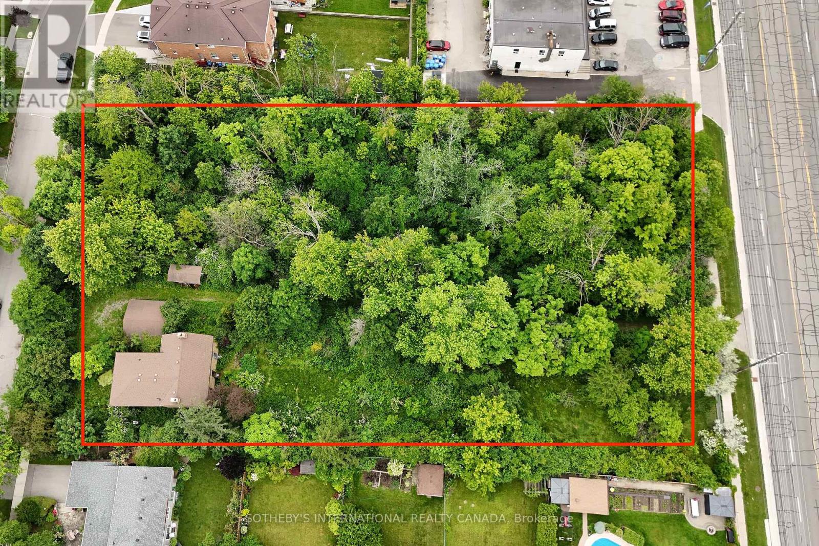 1050 Burnhamthorpe Road E, Mississauga, Ontario  L4Y 2X6 - Photo 2 - W13688088