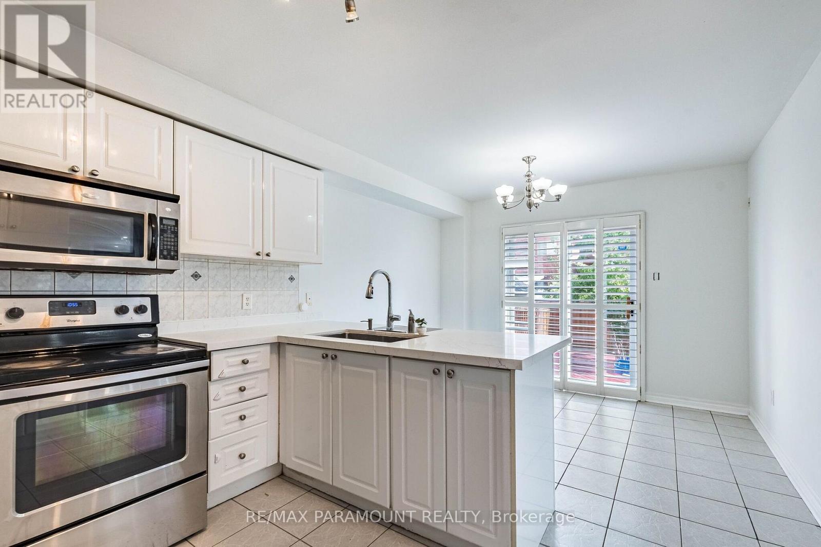 22 Checkerberry Crescent, Brampton, Ontario  L6R 2S6 - Photo 14 - W13688100
