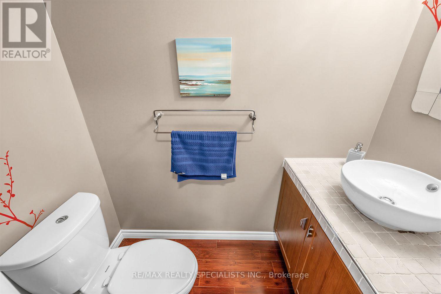 1329 Whiffletree Court, Mississauga, Ontario  L5N 7R1 - Photo 11 - W13688120