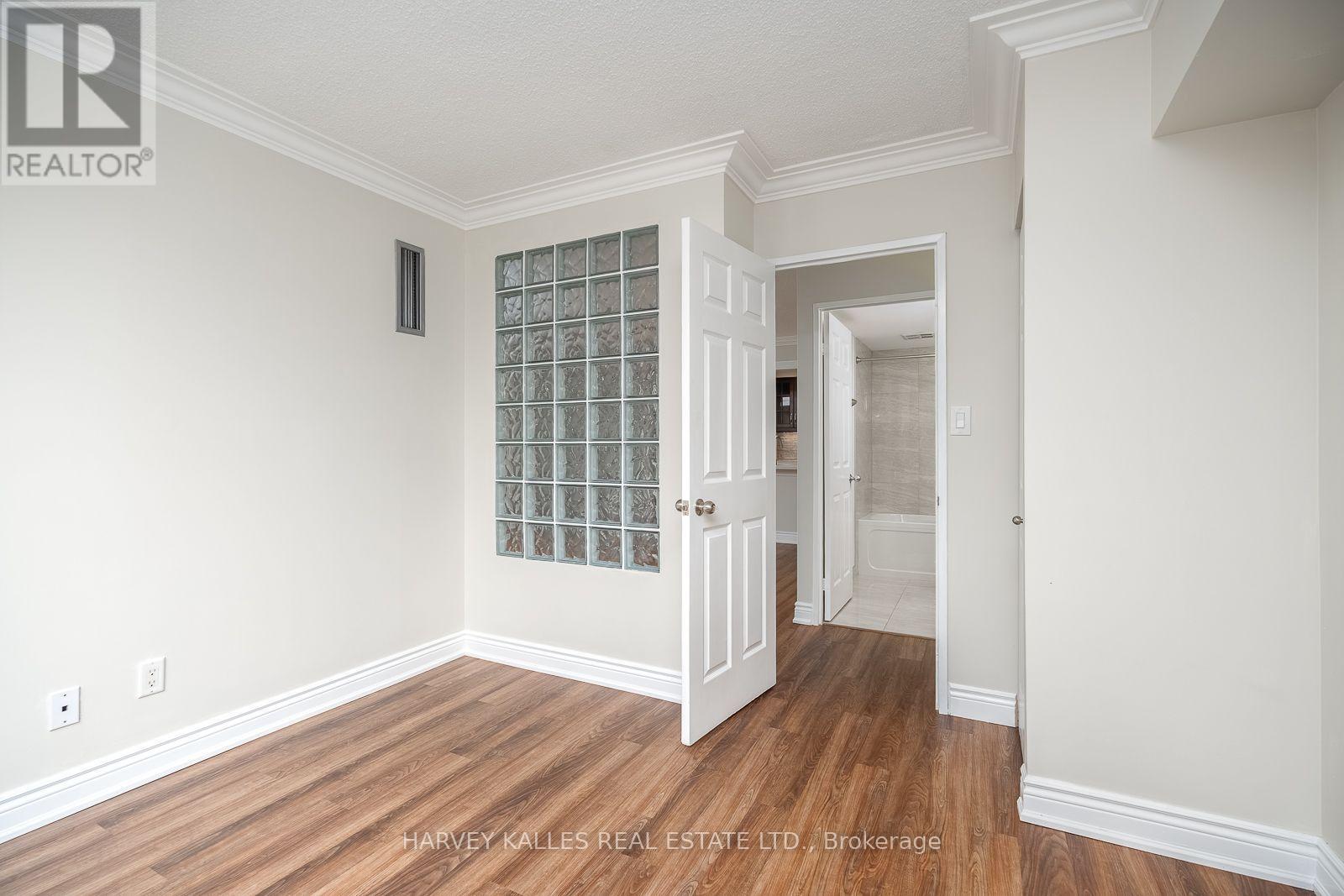 521 - 20 Southport Street, Toronto, Ontario  M6S 4Y8 - Photo 27 - W13688144