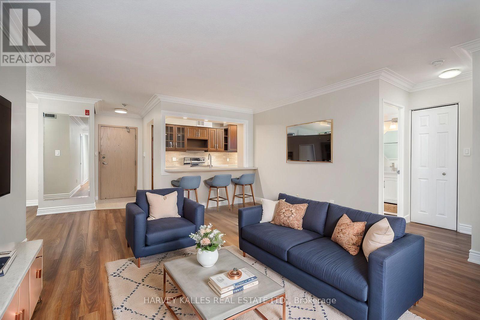 521 - 20 Southport Street, Toronto, Ontario  M6S 4Y8 - Photo 6 - W13688144