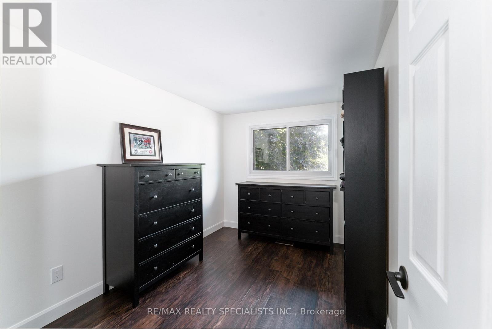 1319 Sherwood Court, Burlington, Ontario  L7M 1C8 - Photo 21 - W13688172