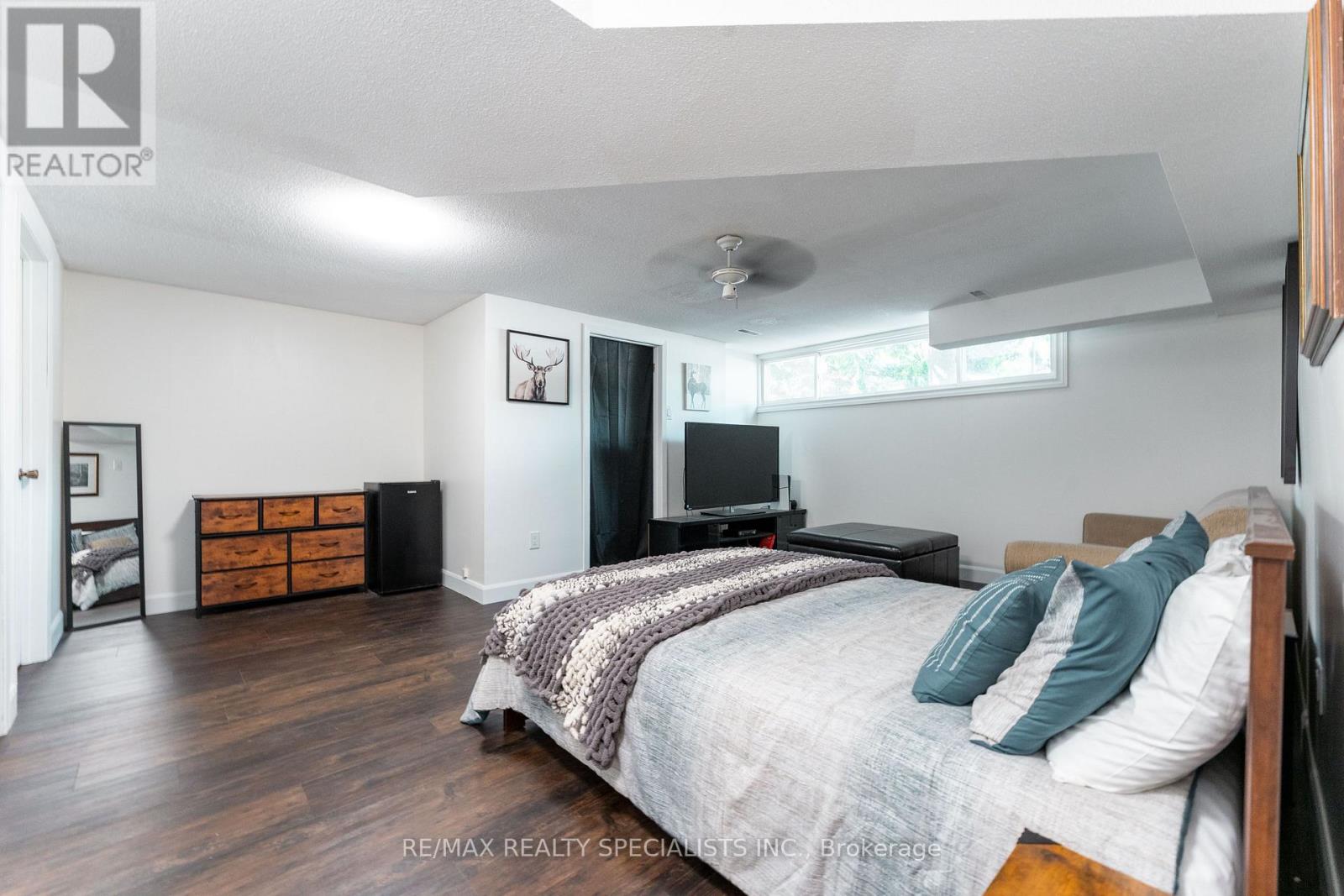 1319 Sherwood Court, Burlington, Ontario  L7M 1C8 - Photo 31 - W13688172