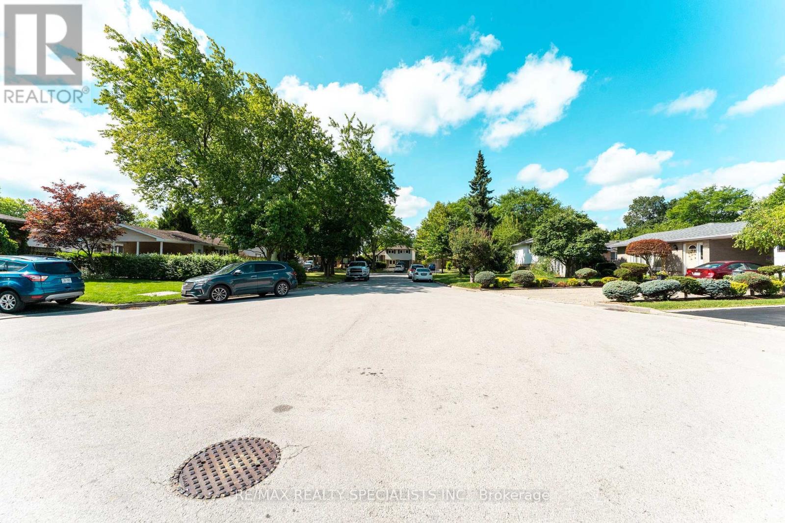 1319 Sherwood Court, Burlington, Ontario  L7M 1C8 - Photo 46 - W13688172