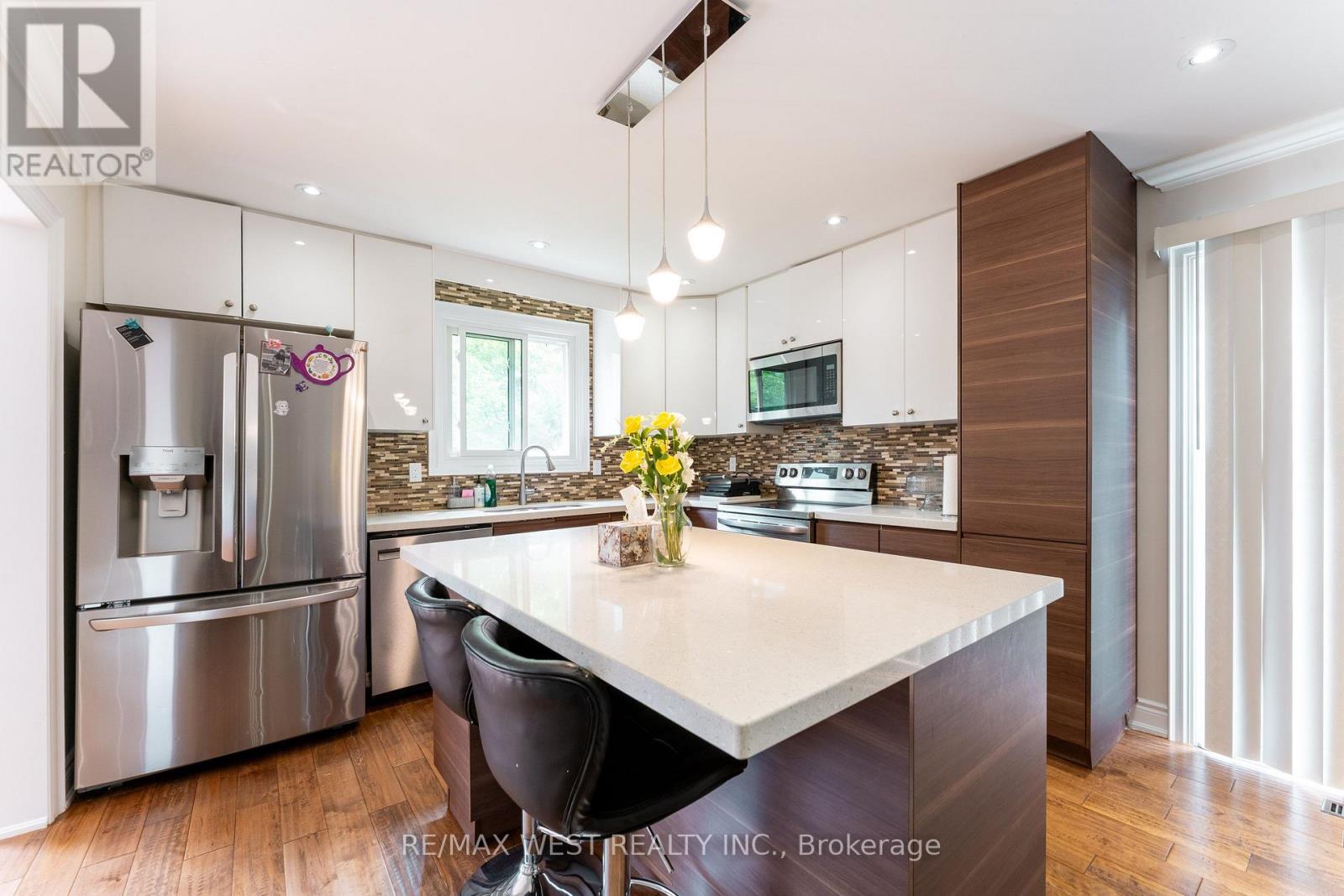3098 Driftwood Drive, Burlington, Ontario  L7M 1X6 - Photo 13 - W13688194