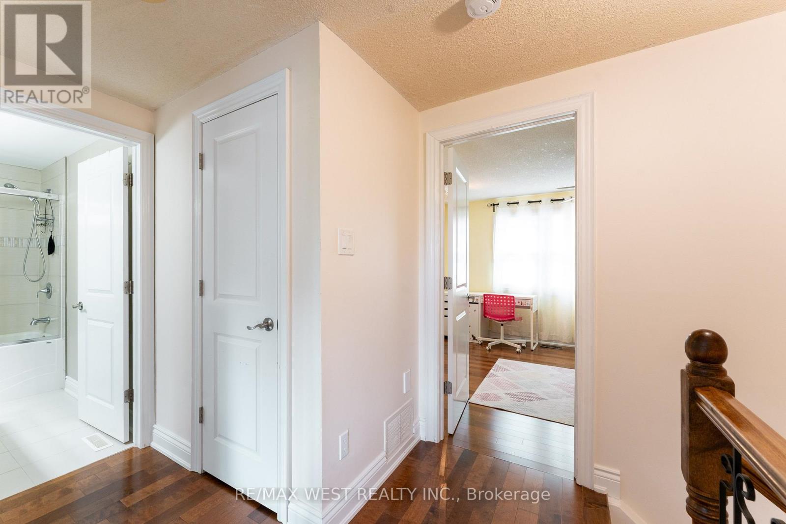 3098 Driftwood Drive, Burlington, Ontario  L7M 1X6 - Photo 24 - W13688194