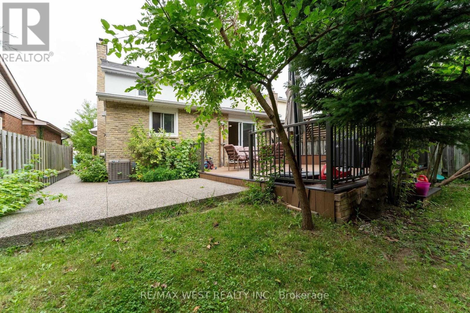 3098 Driftwood Drive, Burlington, Ontario  L7M 1X6 - Photo 38 - W13688194