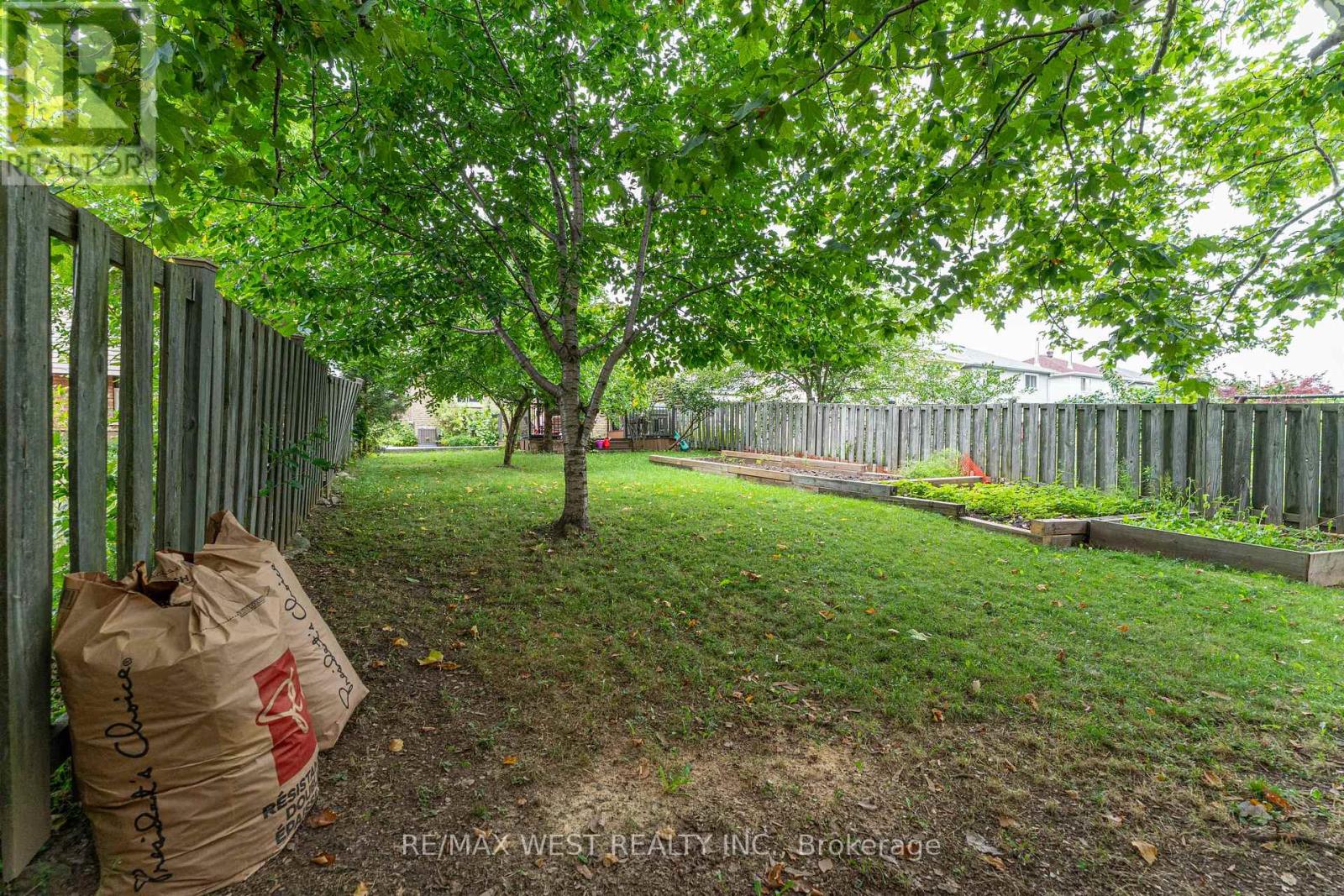 3098 Driftwood Drive, Burlington, Ontario  L7M 1X6 - Photo 43 - W13688194