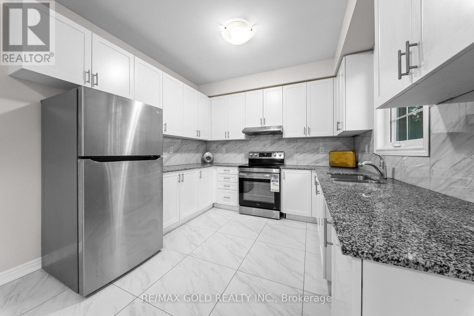 26 Unwind Crescent, Brampton, Ontario  L6X 5J6 - Photo 8 - W13688202