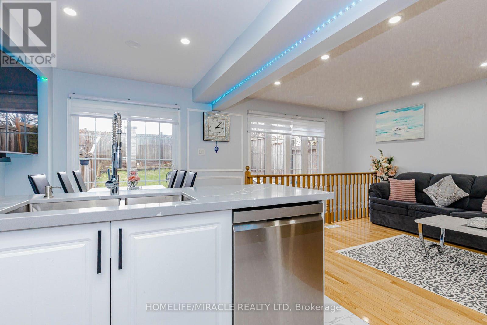 60 Bushmill Circle, Brampton, Ontario  L7A 0K8 - Photo 21 - W13688228