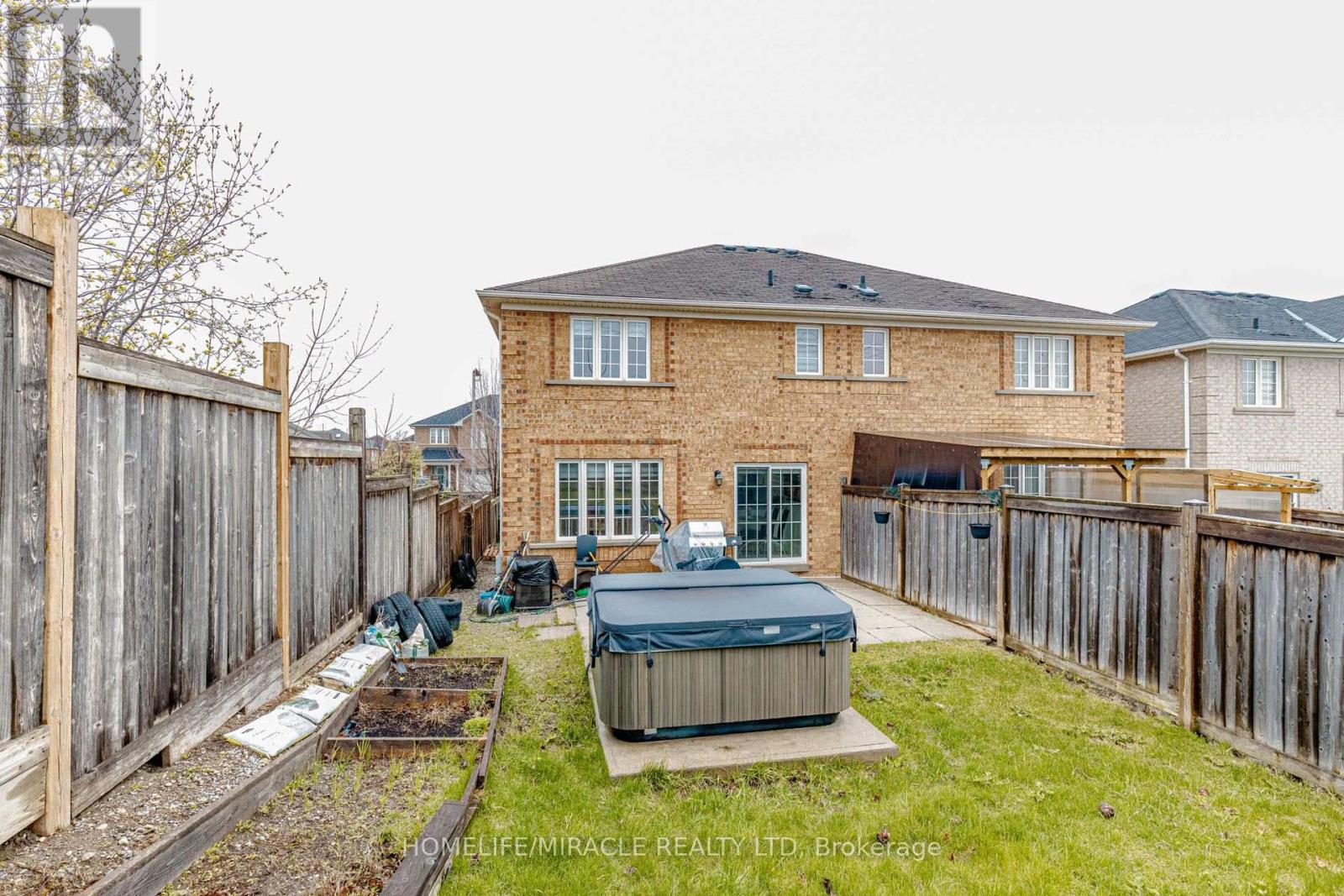 60 Bushmill Circle, Brampton, Ontario  L7A 0K8 - Photo 50 - W13688228