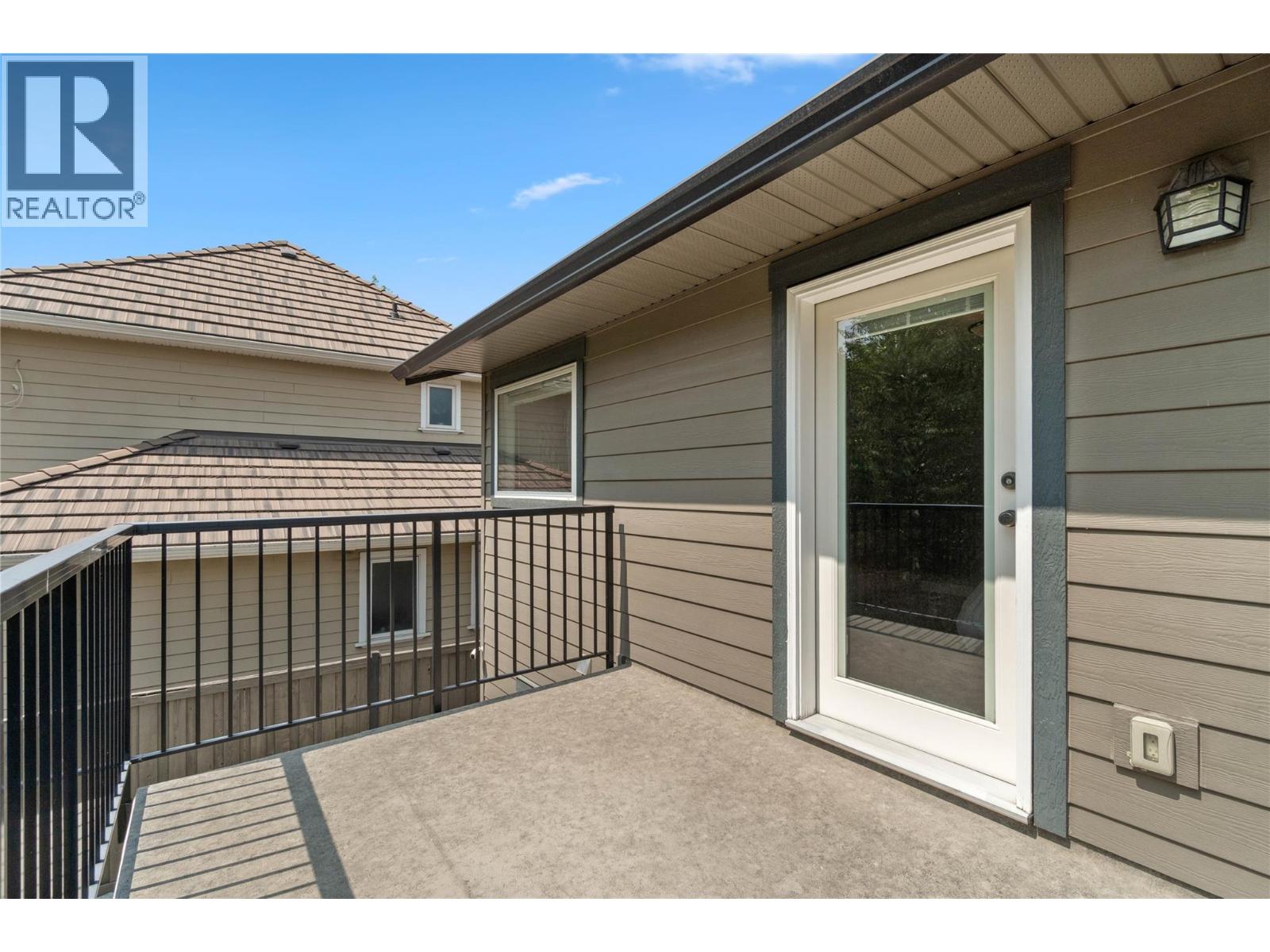 8901 Grizzly Crescent, Kamloops, British Columbia  V2C 6T9 - Photo 6 - 10393904