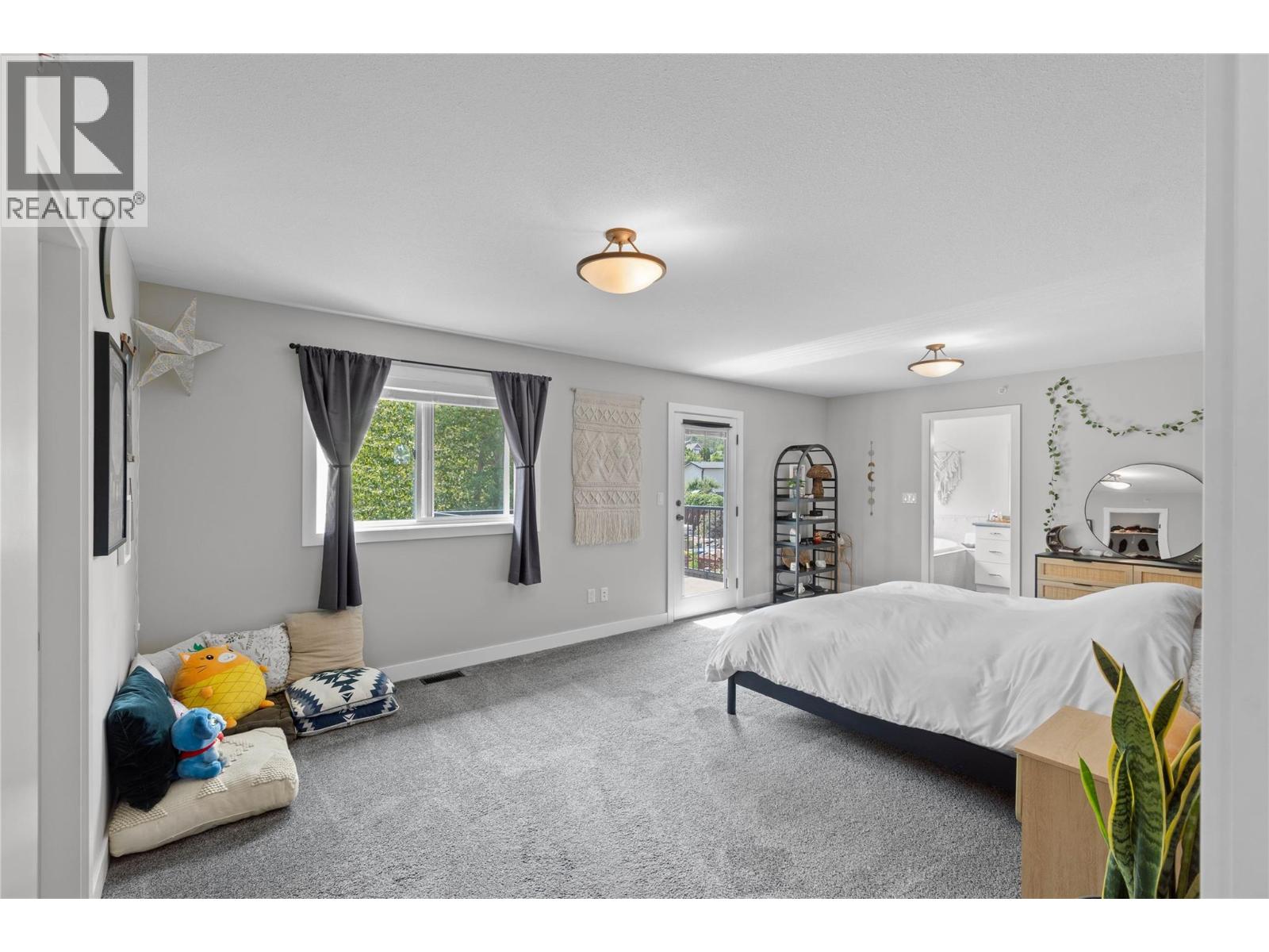 8901 Grizzly Crescent, Kamloops, British Columbia  V2C 6T9 - Photo 12 - 10393904