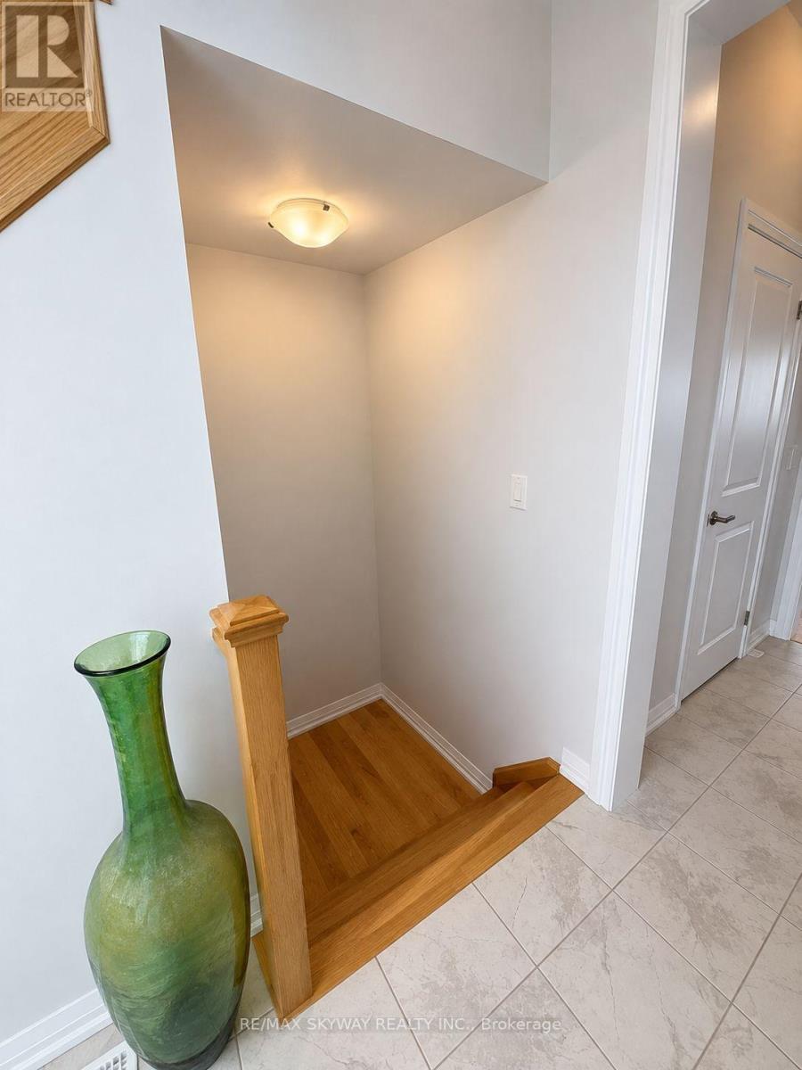 976 Sobeski Avenue, Woodstock, Ontario  N4T 0N8 - Photo 9 - X13688048