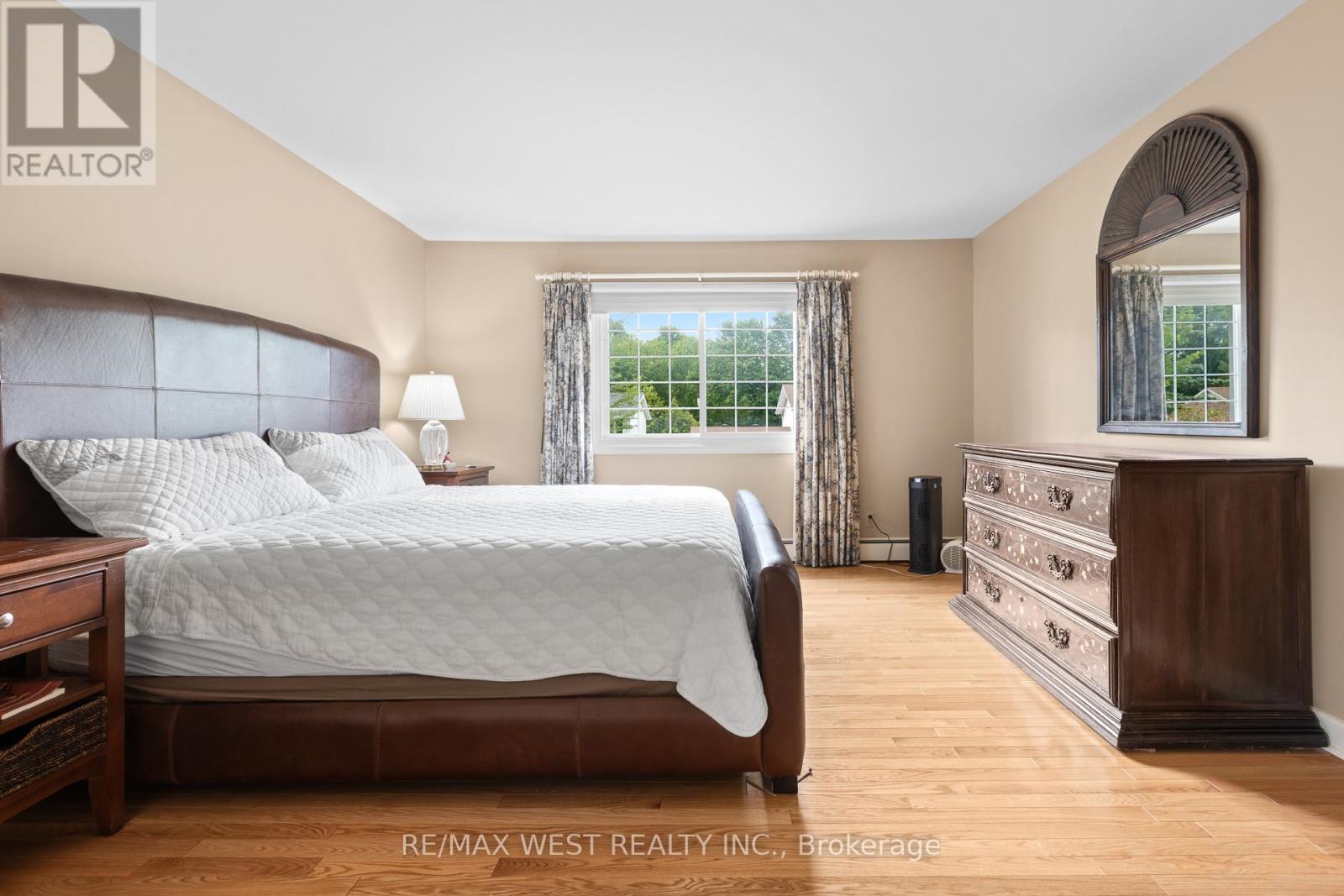 1758 Rhodes Crescent, Ottawa, Ontario  K1H 5T2 - Photo 10 - X13688126