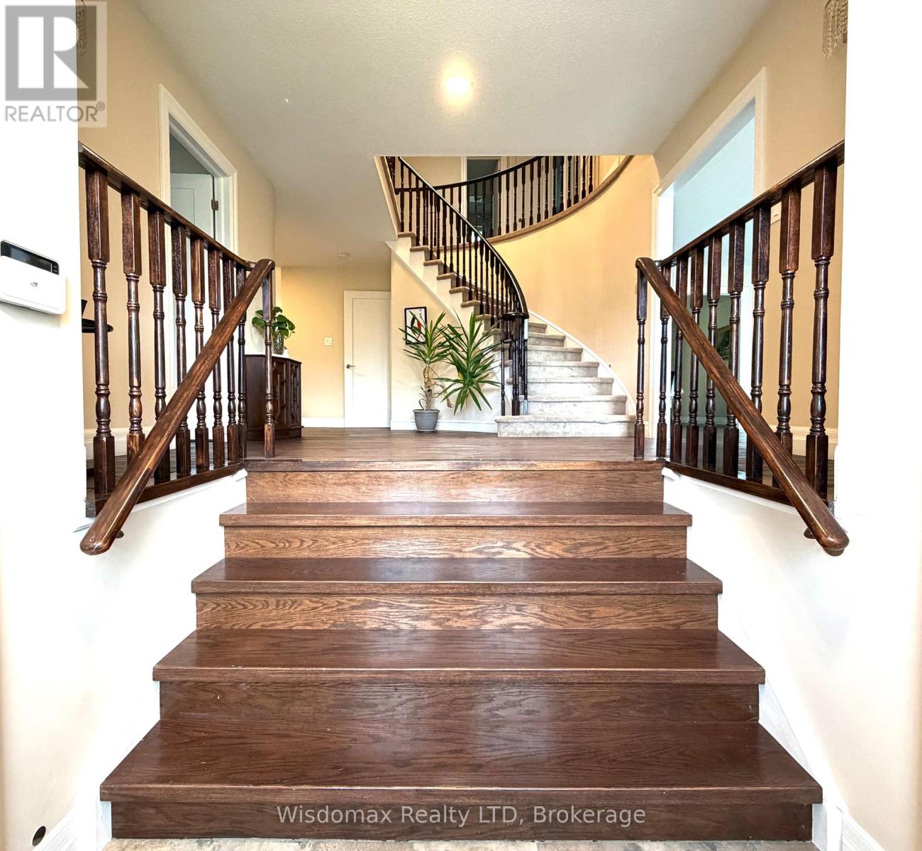 12 Sundrop Court, Hamilton, Ontario  L9K 1G5 - Photo 2 - X13687580