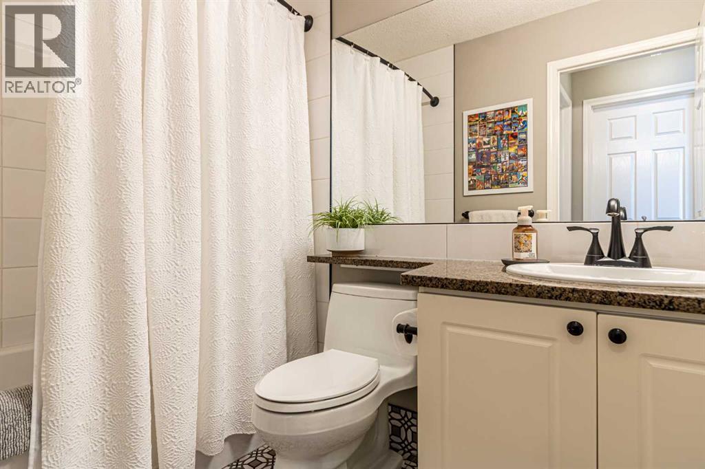 79 West Lakeview Passage, Chestermere, Alberta  T1X 1E7 - Photo 26 - A2314882