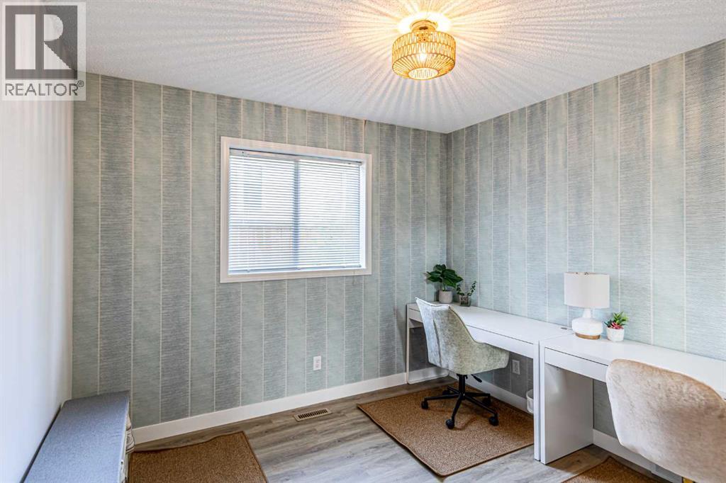 79 West Lakeview Passage, Chestermere, Alberta  T1X 1E7 - Photo 7 - A2314882