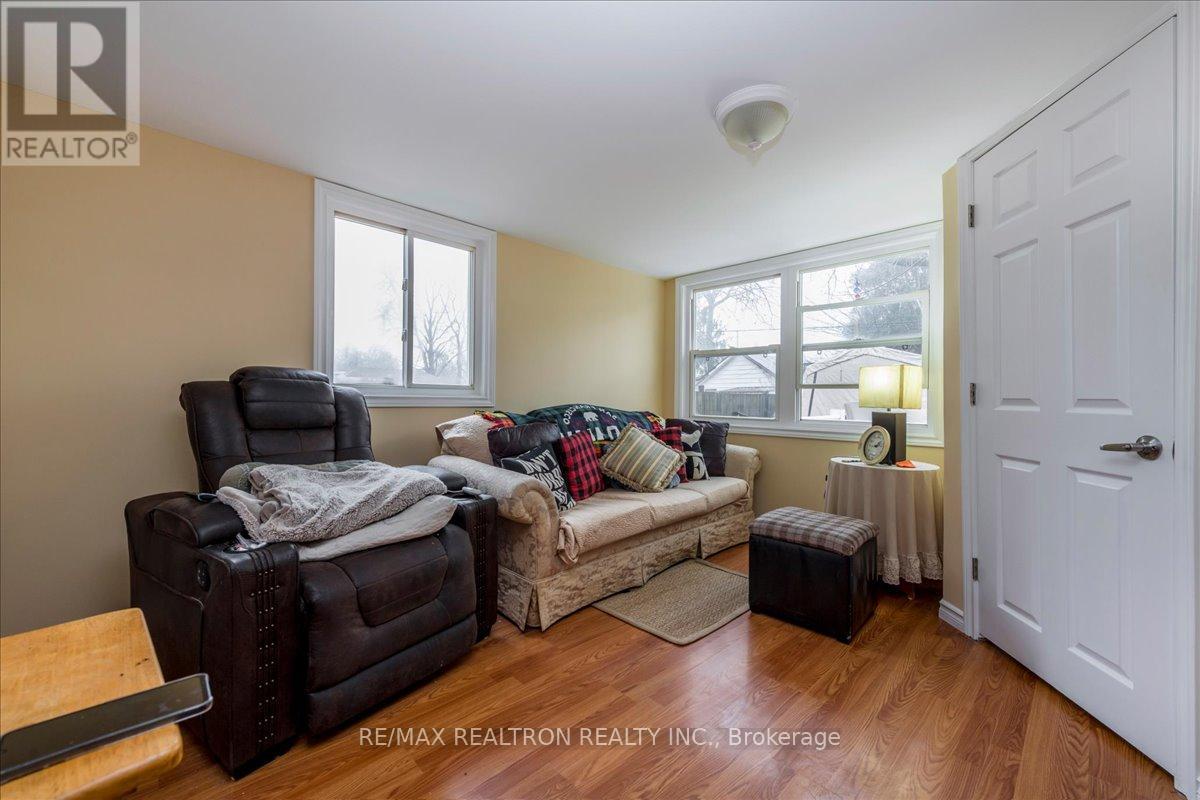 86 John Street, Barrie, Ontario  L4N 2K5 - Photo 17 - S13513840