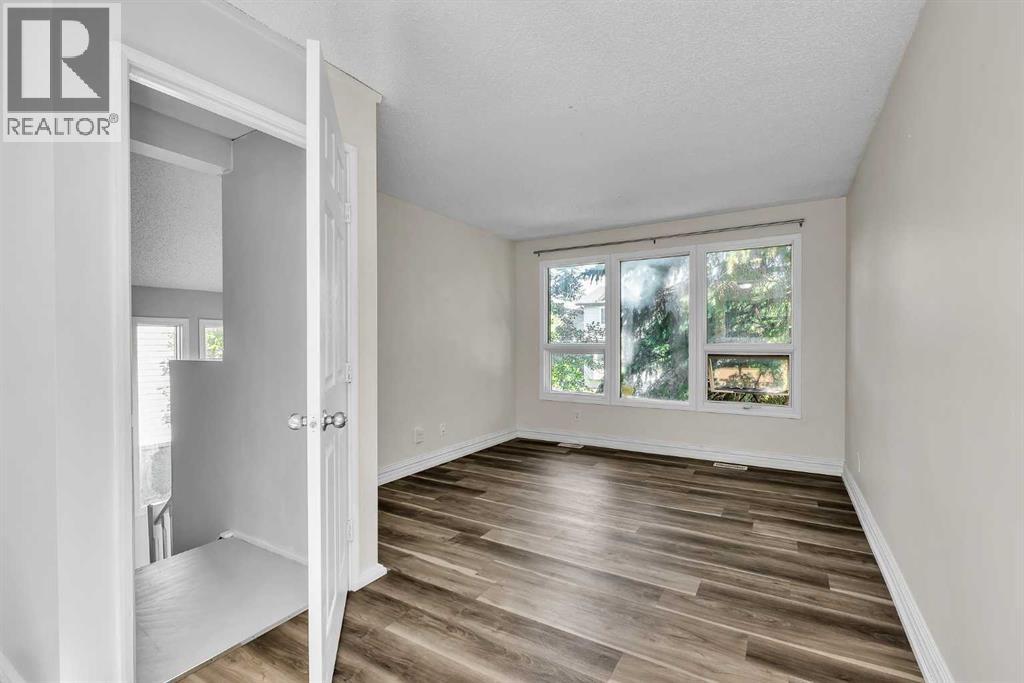 43 Taraglen Road NE, Calgary, Alberta  T3J 2N8 - Photo 7 - A2327550