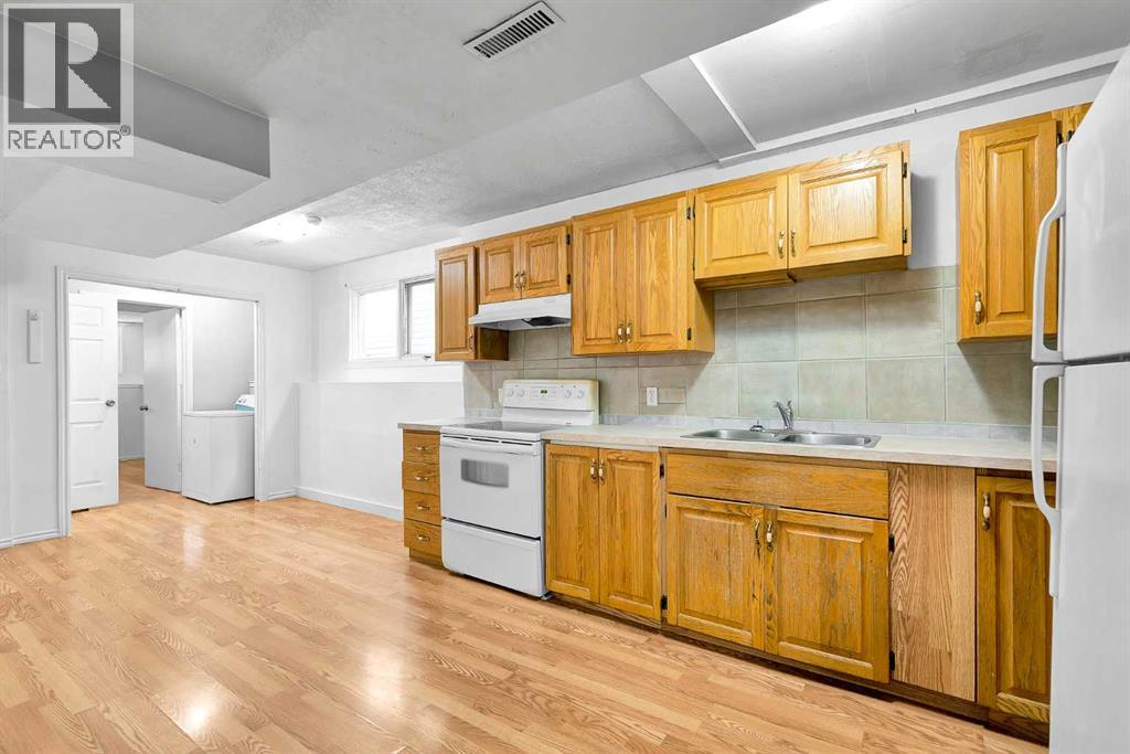 43 Taraglen Road NE, Calgary, Alberta  T3J 2N8 - Photo 32 - A2327550