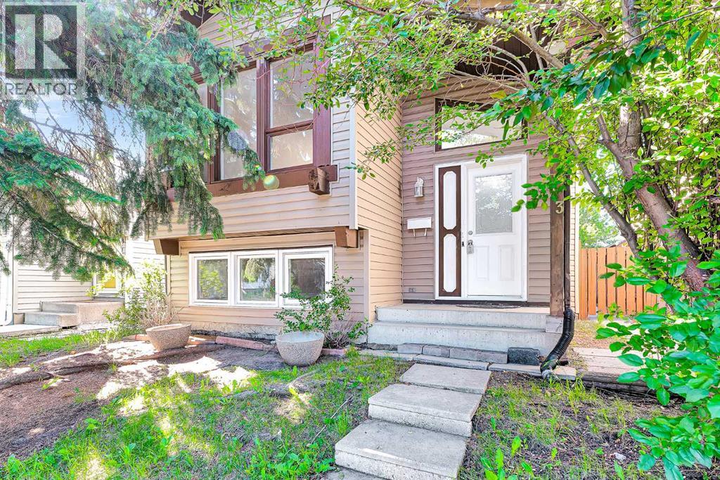 43 Taraglen Road NE, Calgary, Alberta  T3J 2N8 - Photo 2 - A2327550