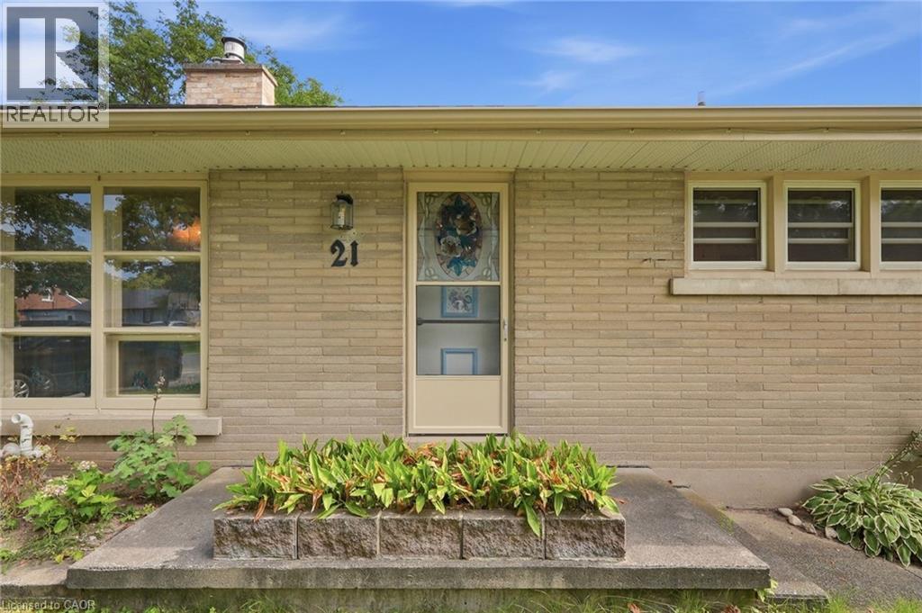 21 Oakwood Avenue, Kitchener, Ontario  N2H 6G8 - Photo 5 - 40856272