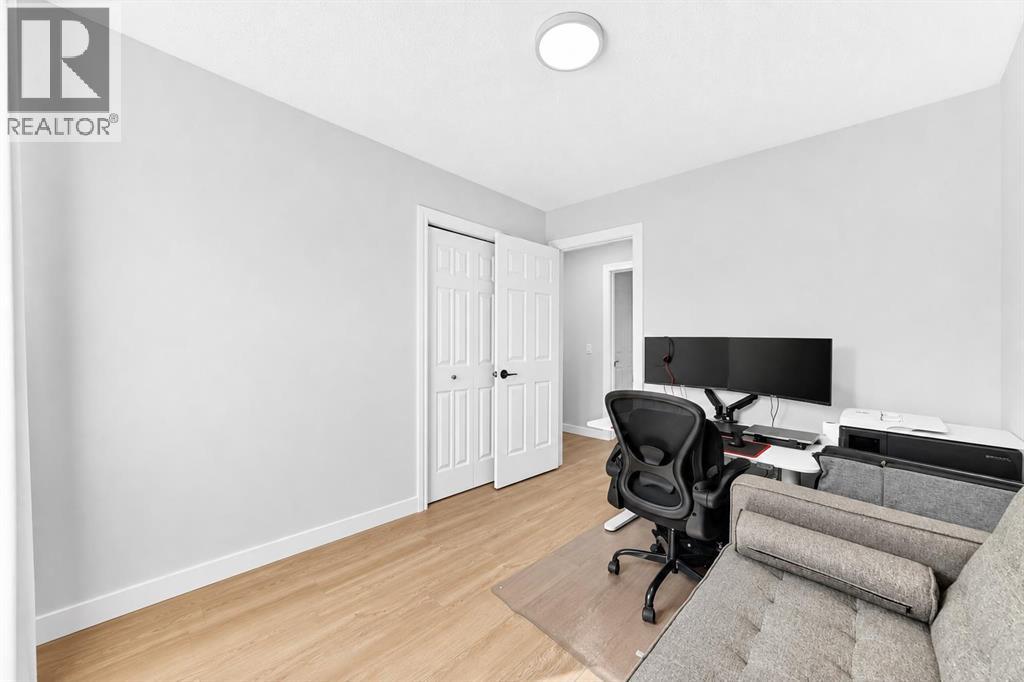 315 Appleglen Place SE, Calgary, Alberta  T2A 7V9 - Photo 14 - A2337783