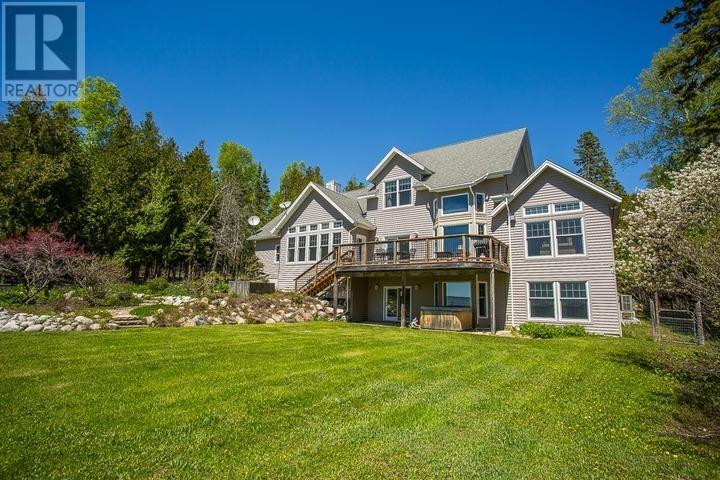 3515 Huron Line Rd, Jocelyn Township, Richards Landing, Ontario  P0R 1J0 - Photo 3 - SM260442