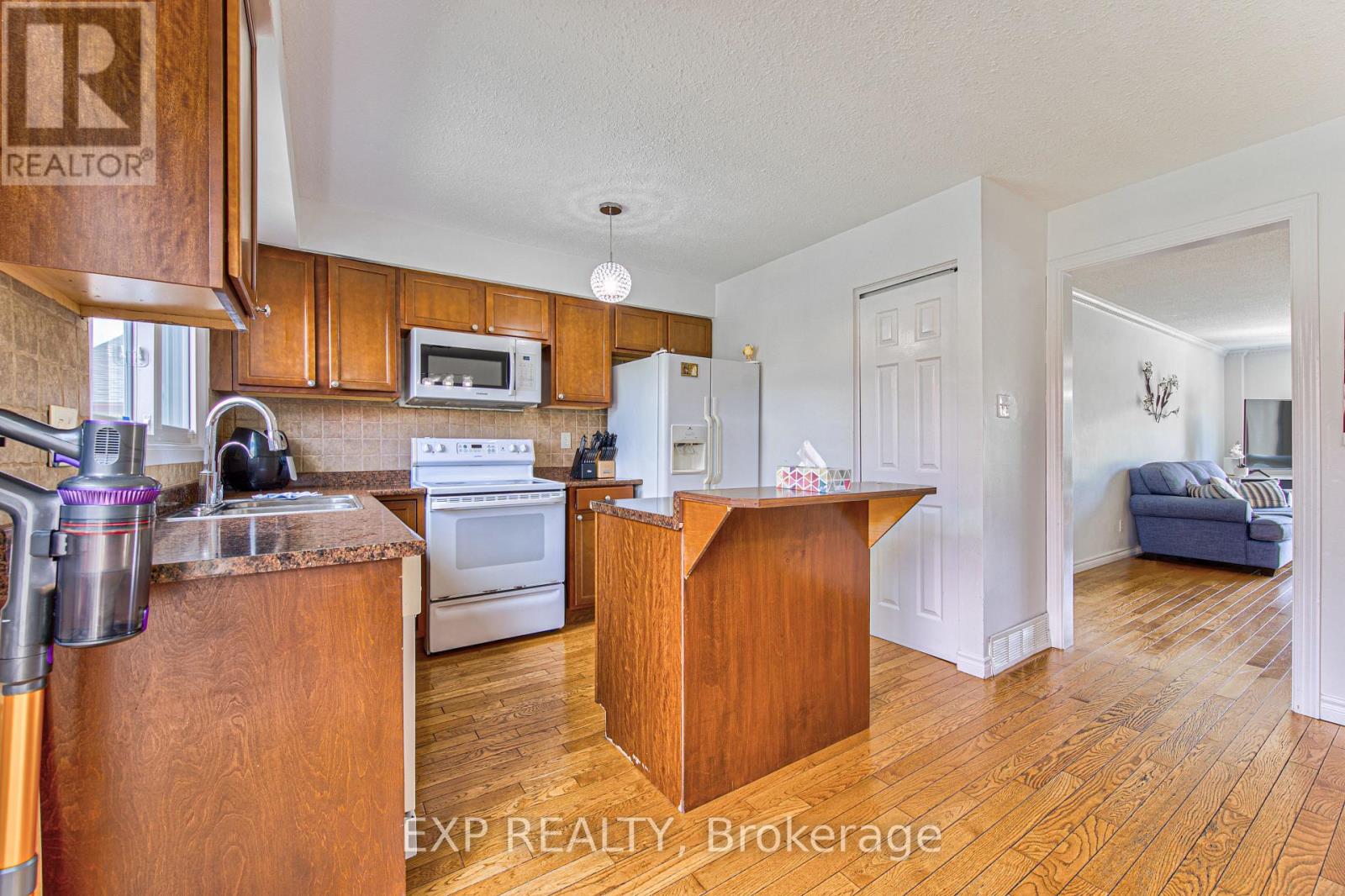 98 Monteagle Crescent, Kitchener, Ontario  N2N 1N1 - Photo 11 - X13687764