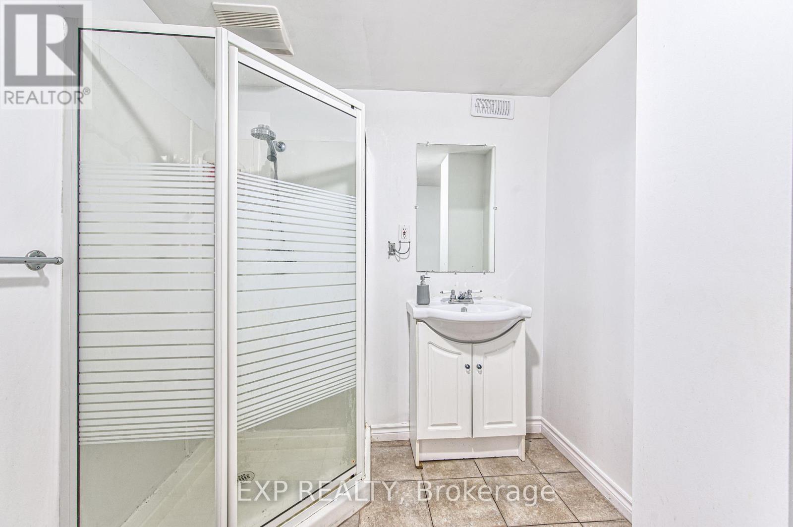 98 Monteagle Crescent, Kitchener, Ontario  N2N 1N1 - Photo 17 - X13687764