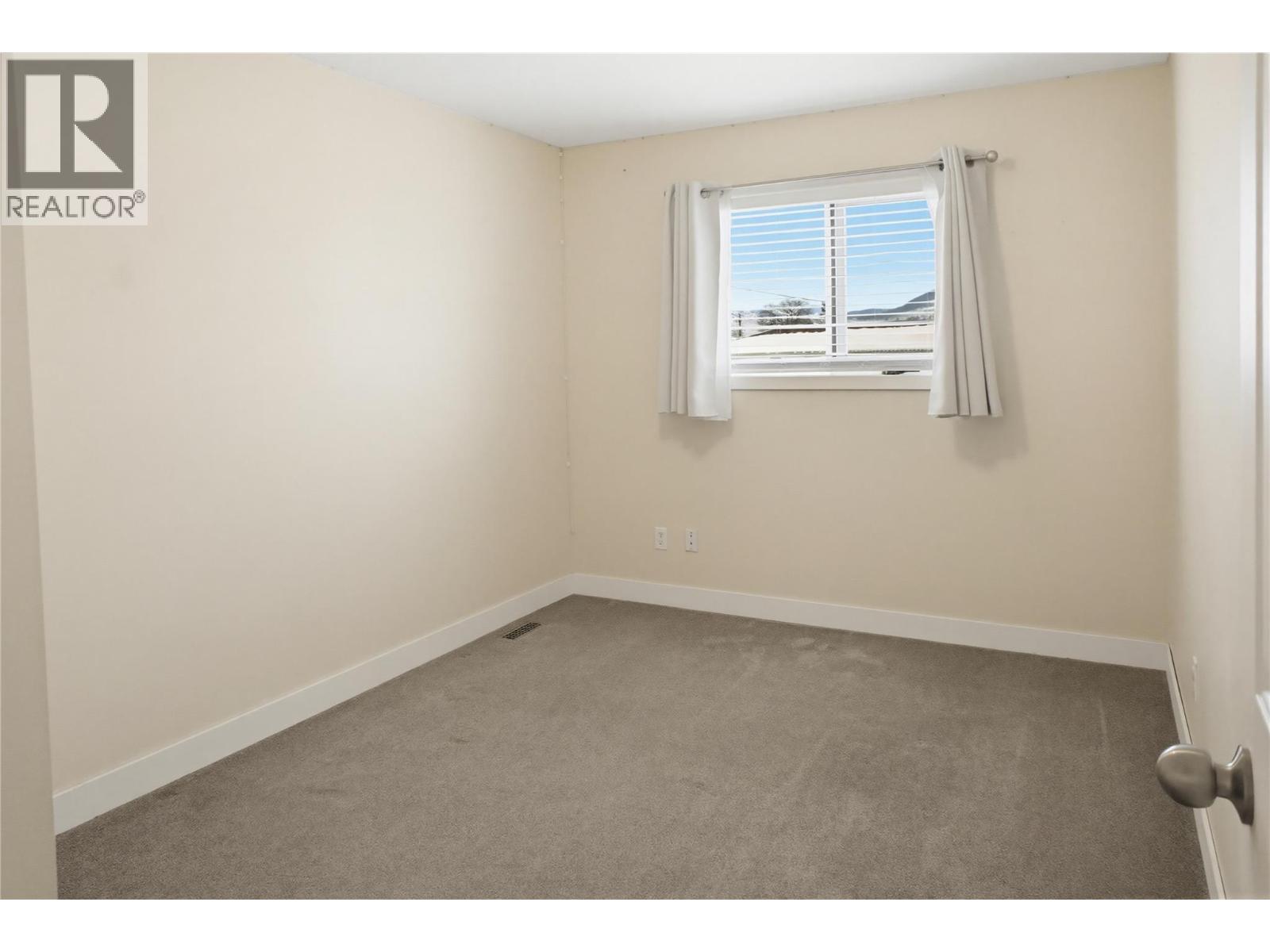 1133 13th Street, Kamloops, British Columbia  V2B 8K4 - Photo 13 - 10398098