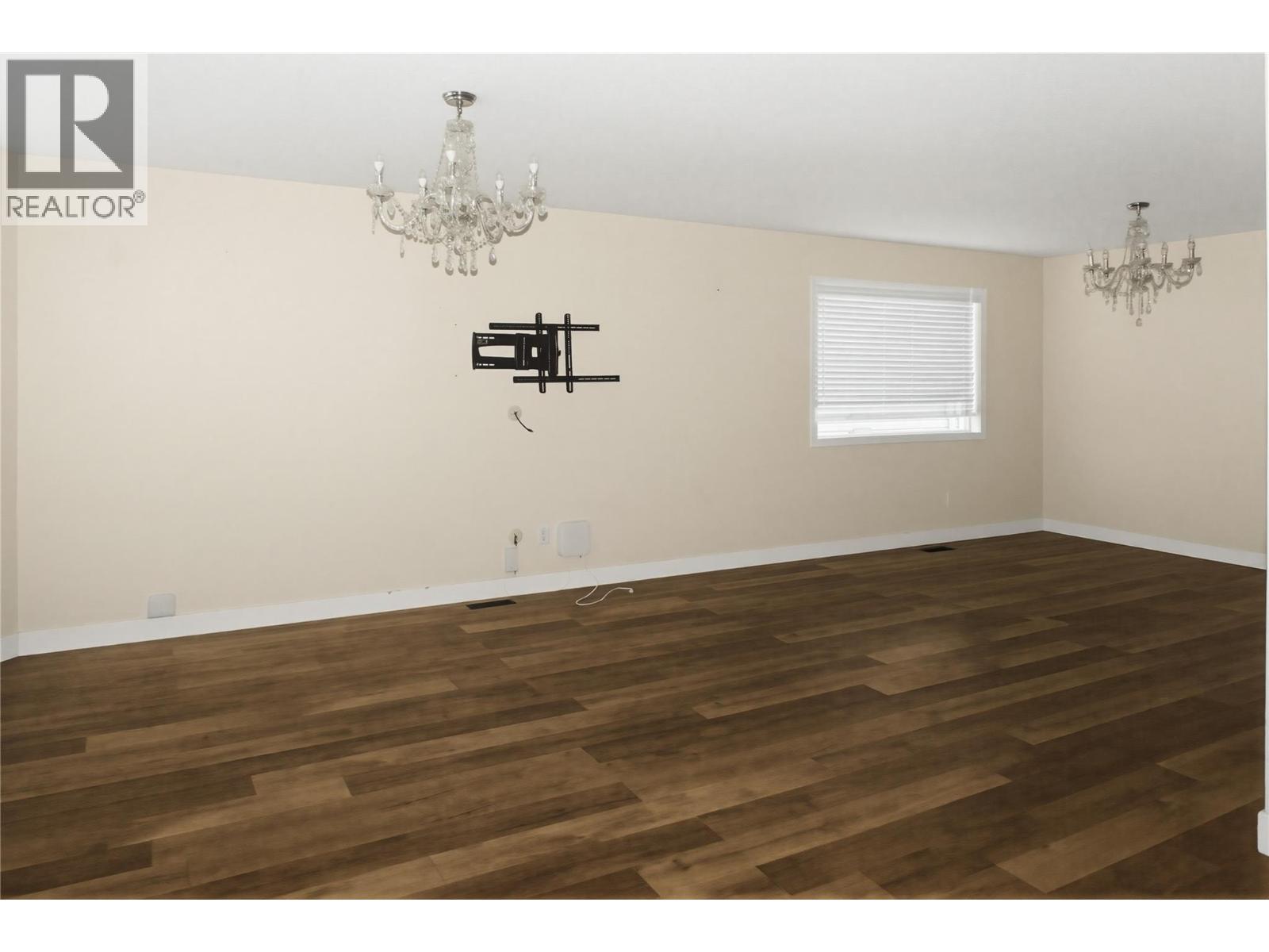 1133 13th Street, Kamloops, British Columbia  V2B 8K4 - Photo 7 - 10398098