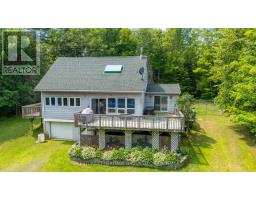 15 MAPLE VIEW COURT, Addington Highlands, Ontario
