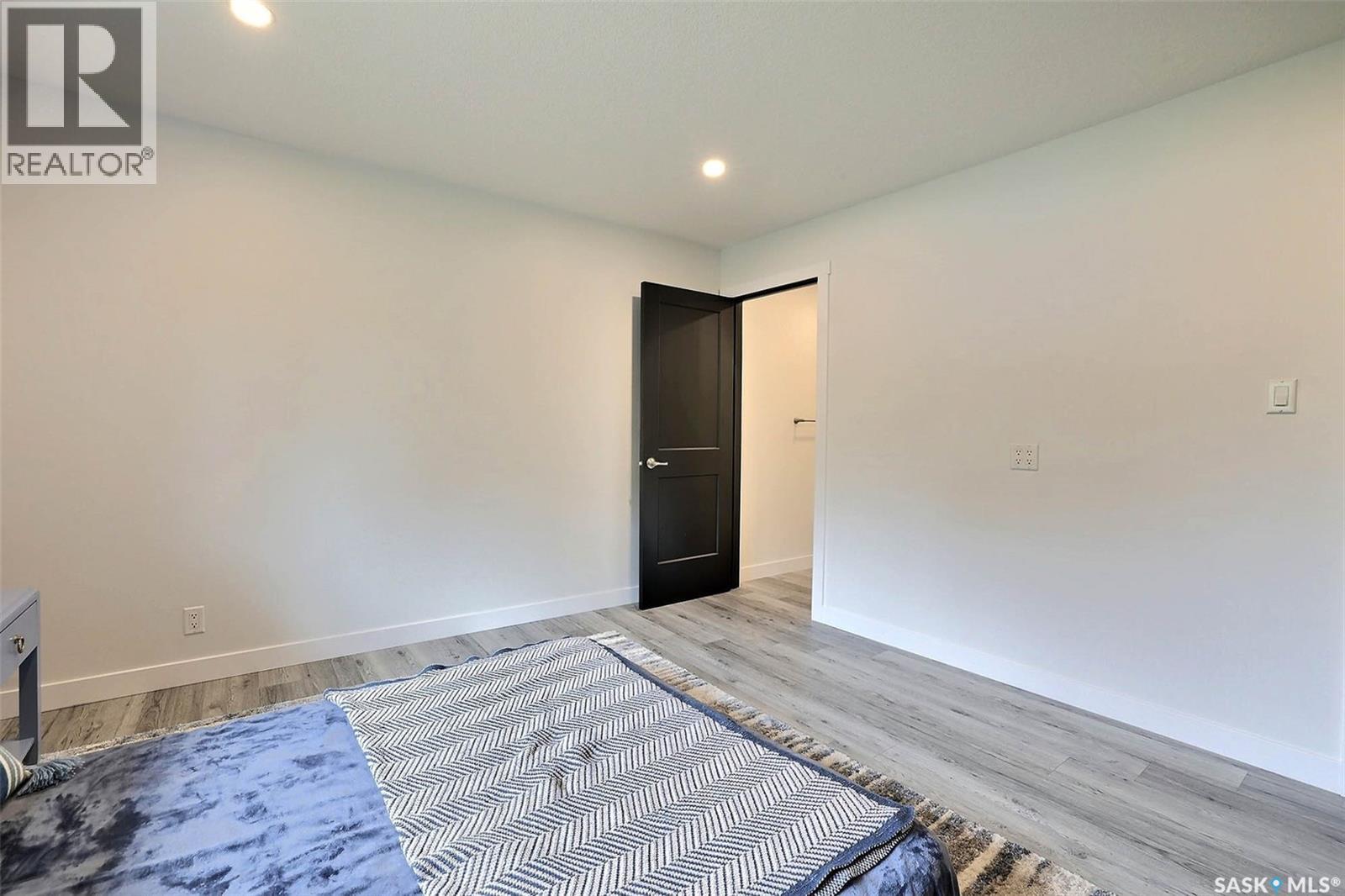 34 Elmwood Place, Regina, Saskatchewan  S4S 5M3 - Photo 18 - SK045871