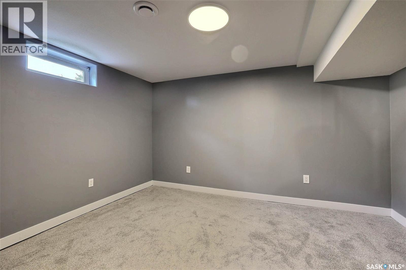 34 Elmwood Place, Regina, Saskatchewan  S4S 5M3 - Photo 31 - SK045871