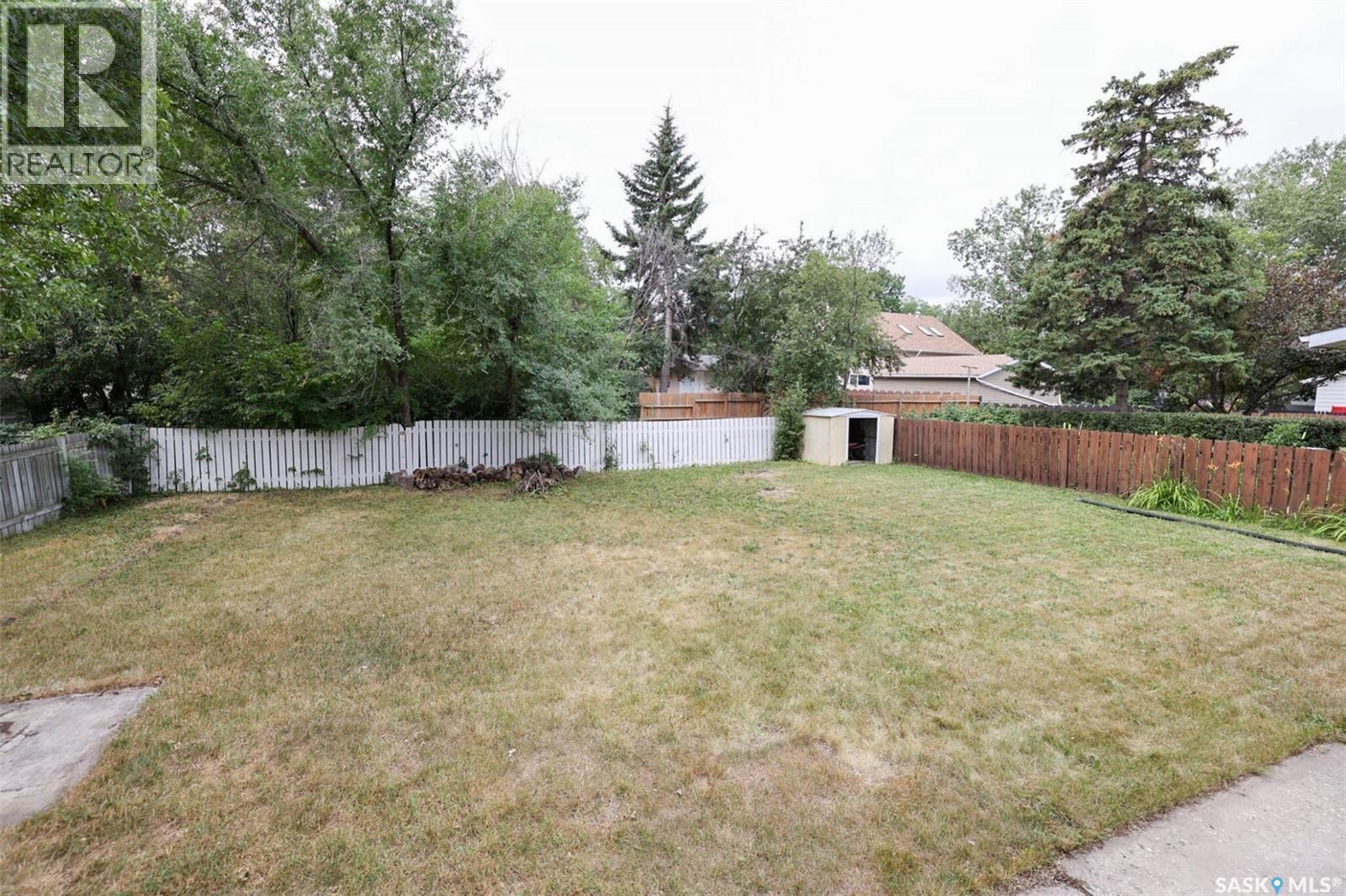 34 Elmwood Place, Regina, Saskatchewan  S4S 5M3 - Photo 39 - SK045871