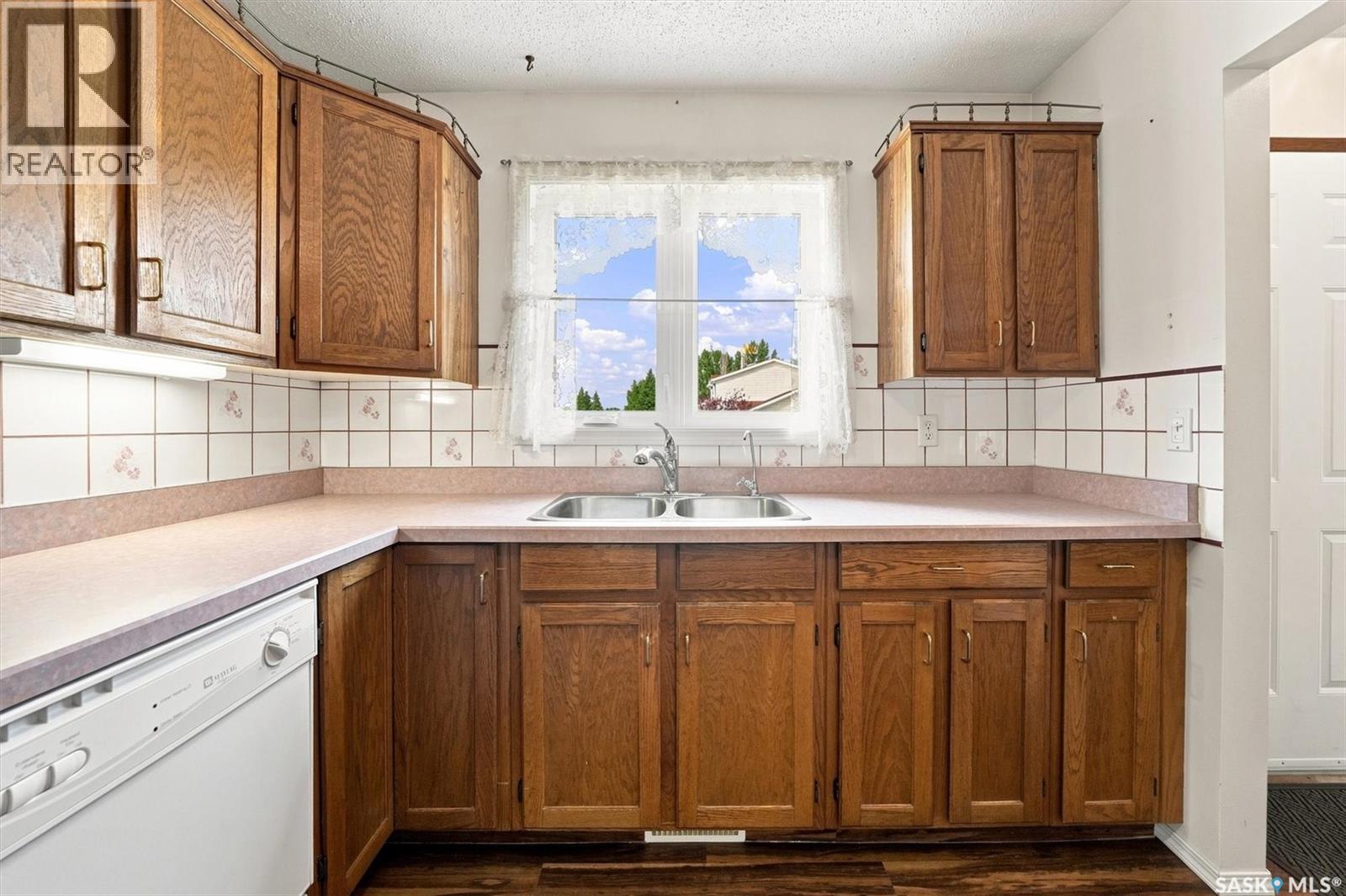 1202 Mccormack Road, Saskatoon, Saskatchewan  S7M 5L9 - Photo 10 - SK045858