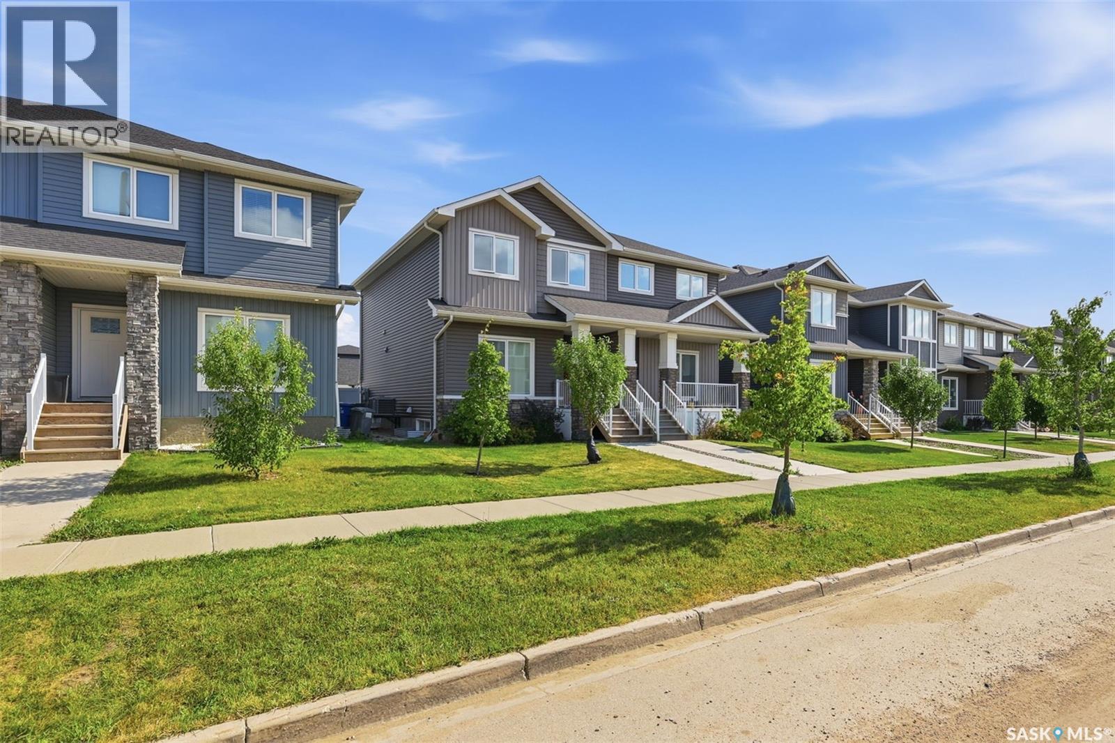 520 Brighton Gate, Saskatoon, Saskatchewan  S7V 0V6 - Photo 3 - SK045774