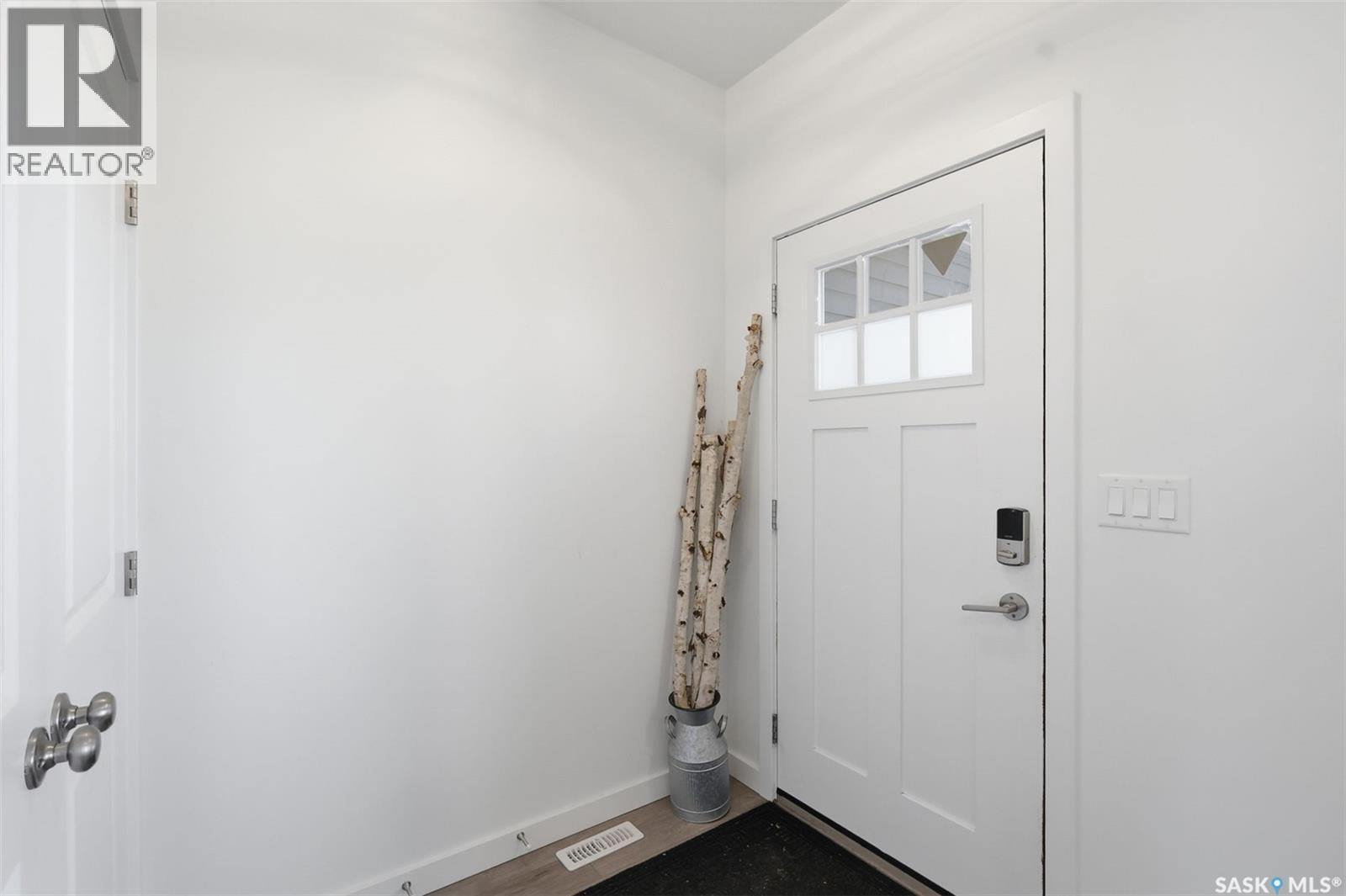 520 Brighton Gate, Saskatoon, Saskatchewan  S7V 0V6 - Photo 4 - SK045774