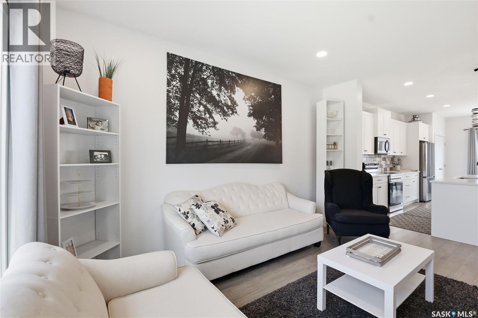 520 Brighton Gate, Saskatoon, Saskatchewan  S7V 0V6 - Photo 5 - SK045774