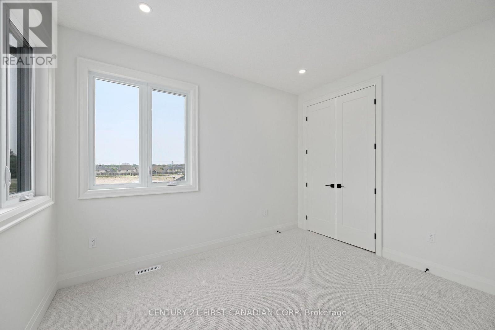 876 White Pine Street, London North, Ontario  N6G 3X9 - Photo 25 - X13688380